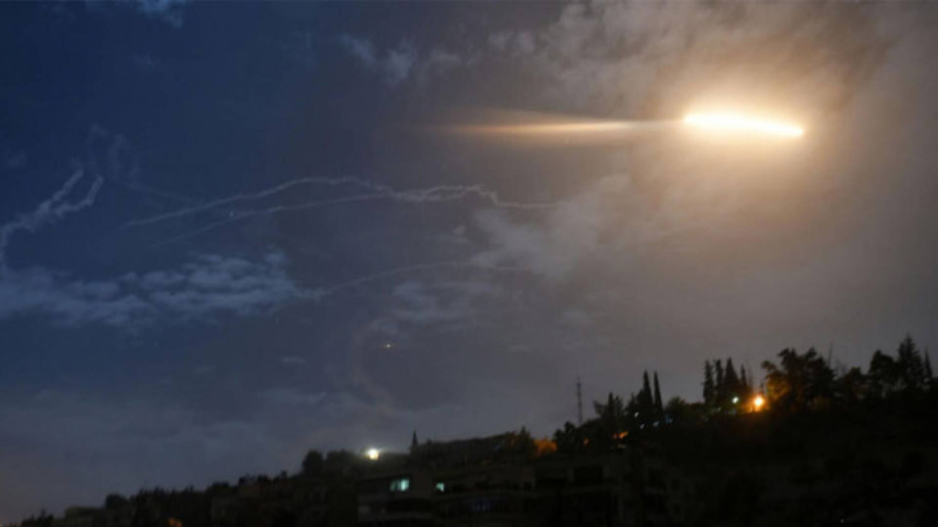 صاروخ موجه نحو الأاراضي السورية من قبل الاحتلال الإسرائيلي