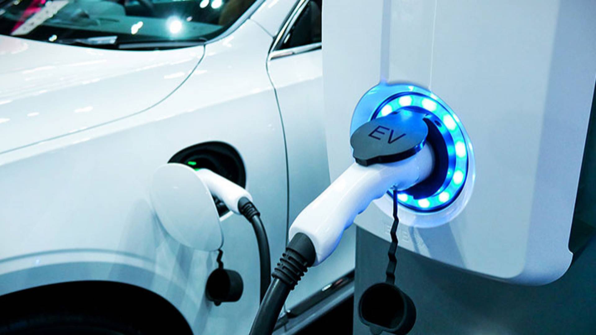 محطة شحن سيارات كهربائية