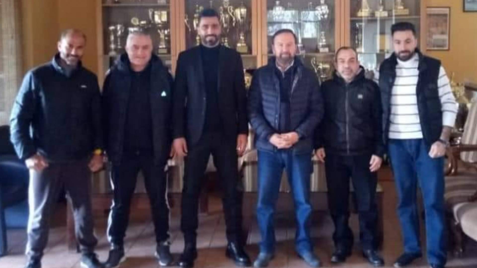 الجهاز الفني لفريق شباب الأردن