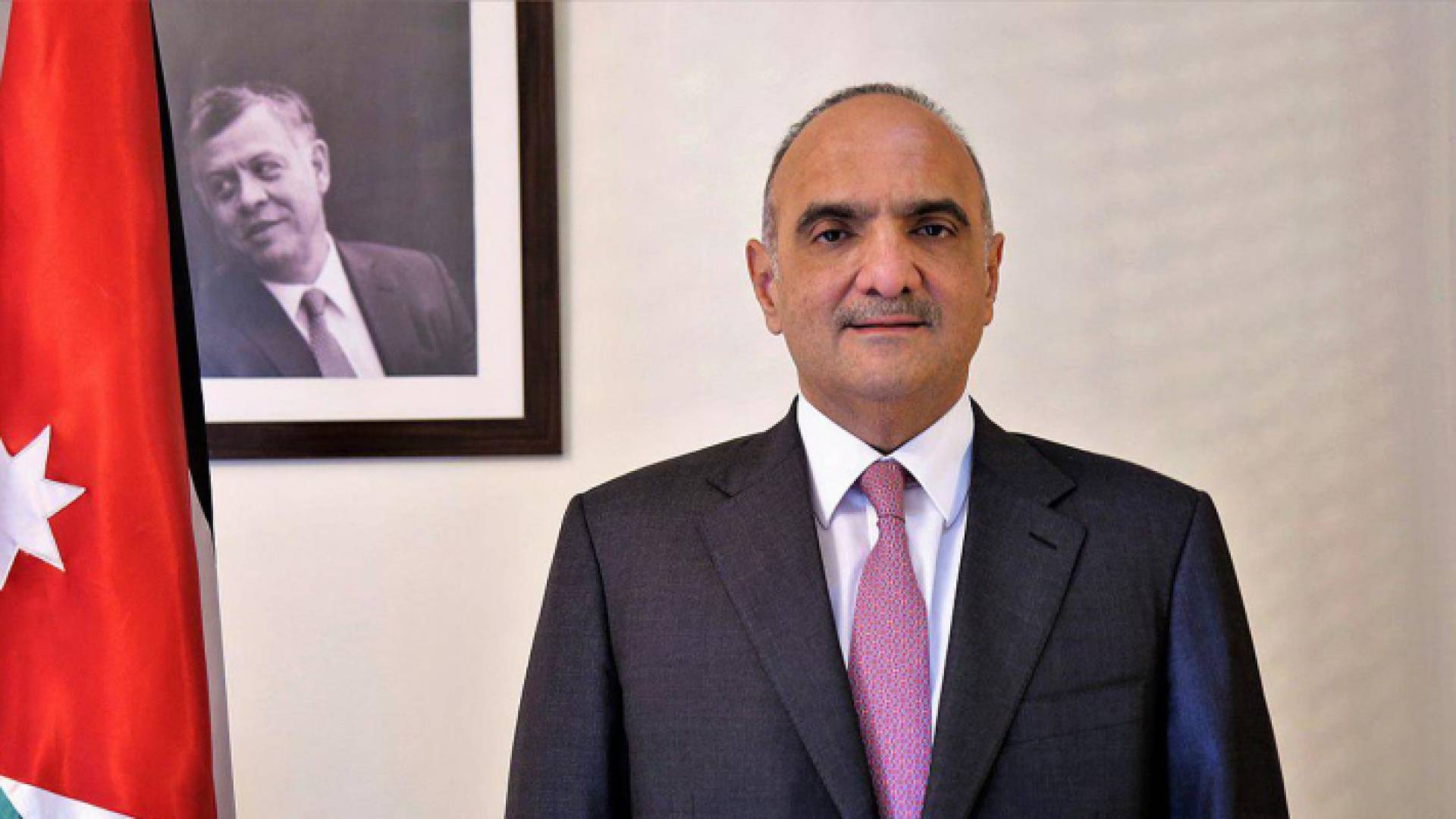 صورة أرشيفية لرئيس الوزراء بشر الخصاونة