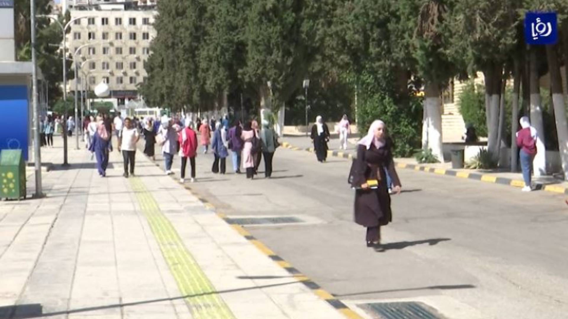 طلبة في الجامعة