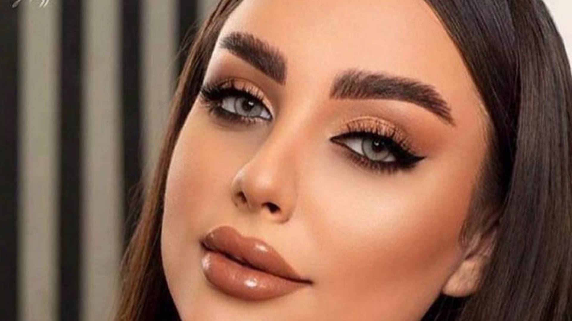 الاعلامية يسر الخفاجي