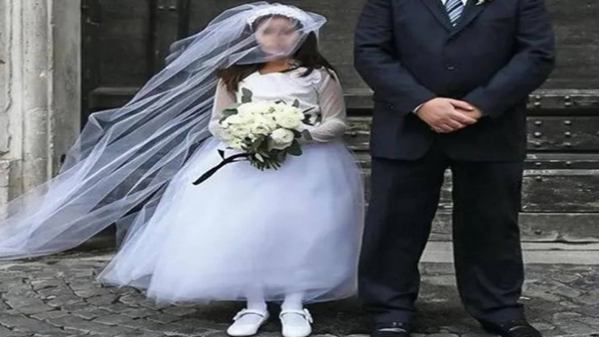 صورة تعبيرية لطفلة قاصر