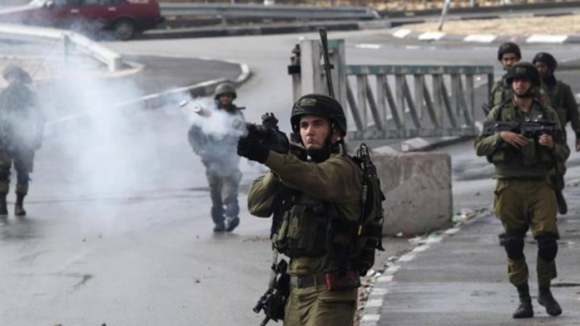 عناصر من قوات الاحتلال أثناء مواجهات مع فلسطينيين - أرشيفية