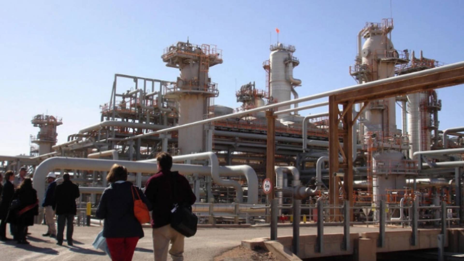 مصنع لمعالجة الغاز في كريشبا الواقعة على بعد نحو 1200 كلم جنوب الجزائر العاصمة