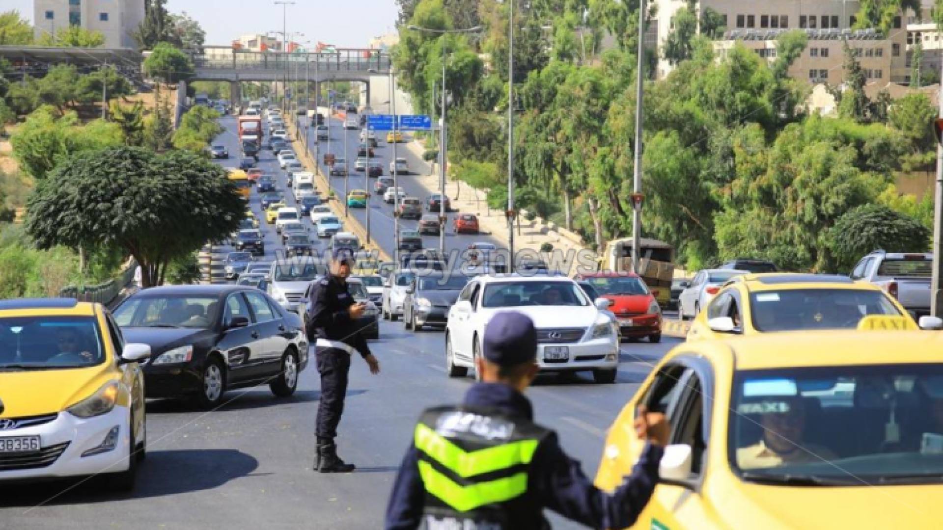 صورة أرشيفية لحركة السير على شارع الاستقلال