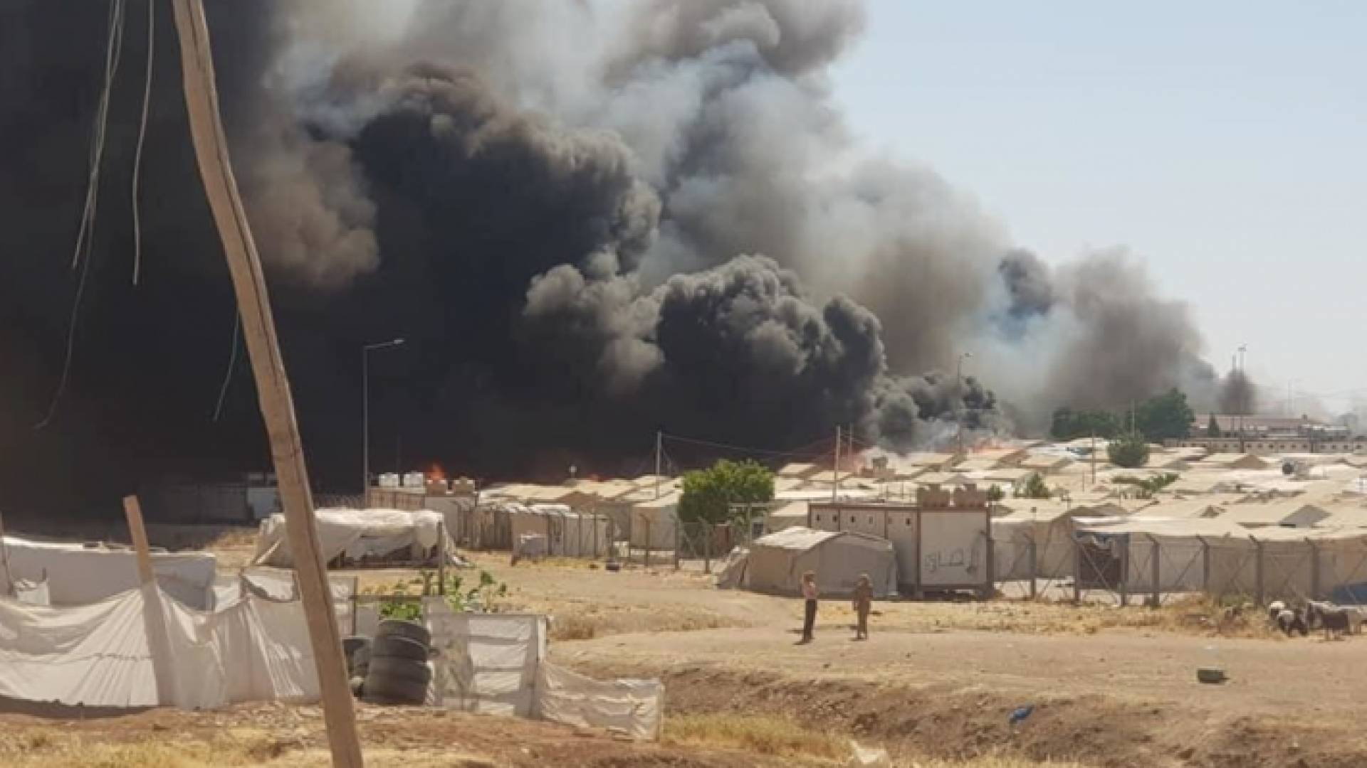 حريق في مخيم للاجئين في العراق - أرشيفية