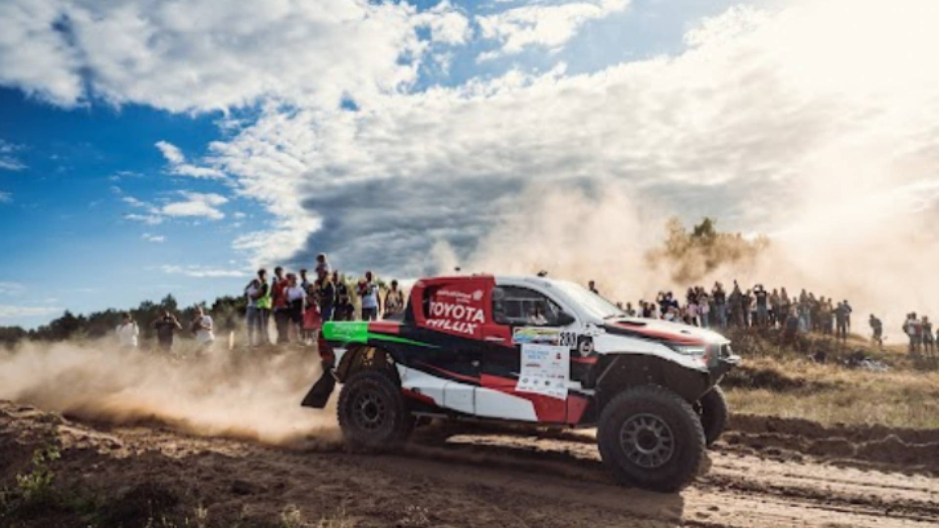 سيارة سائق الرالي السعودي، يزيد الراجحي، في سباق باها في بولندا