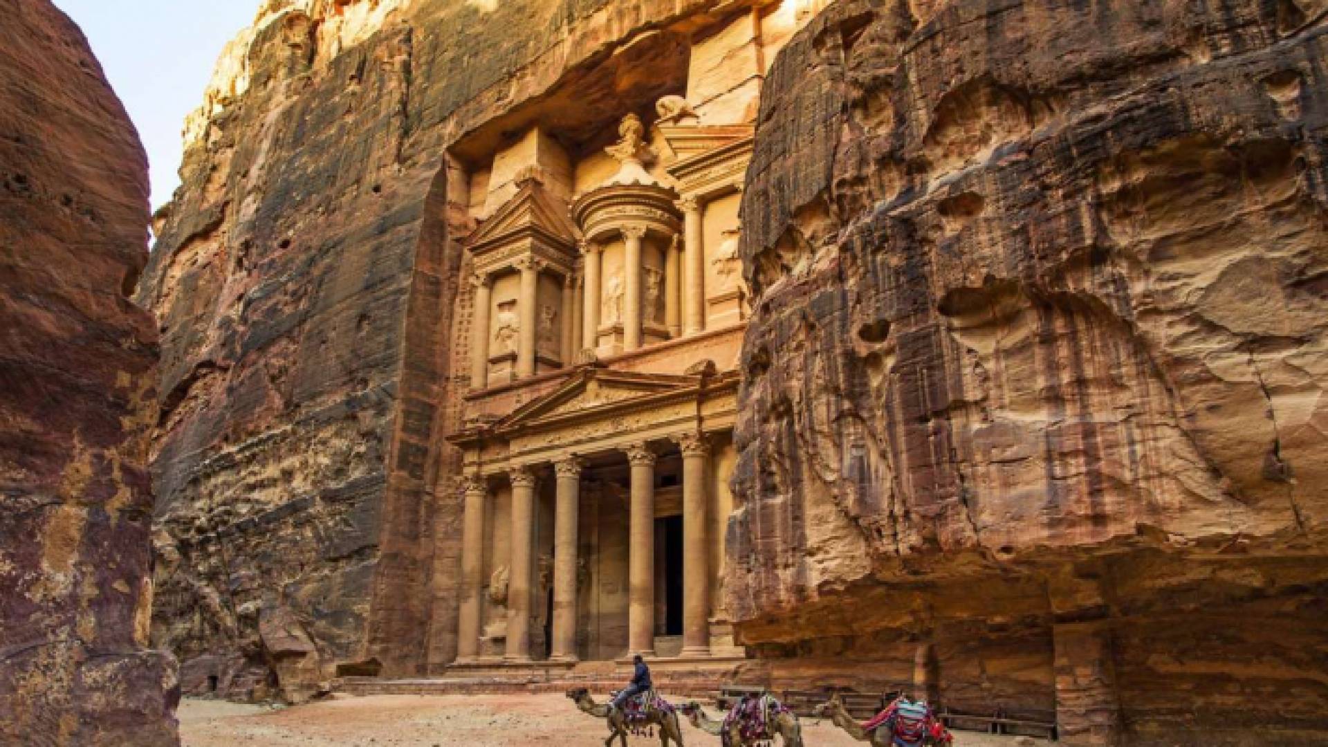 المدينة الوردية "البترا"