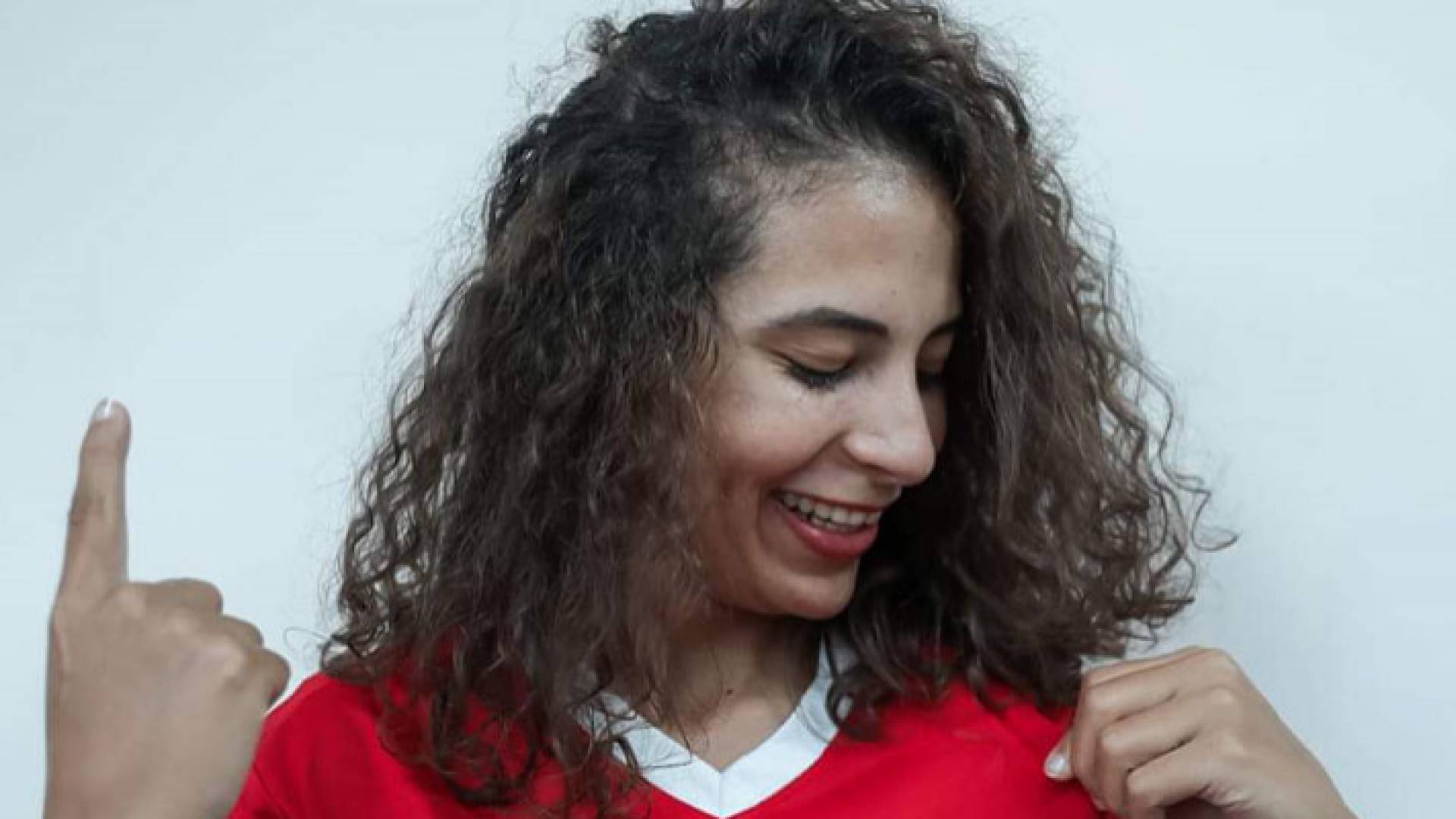 اللاعبة دينا صندوقة