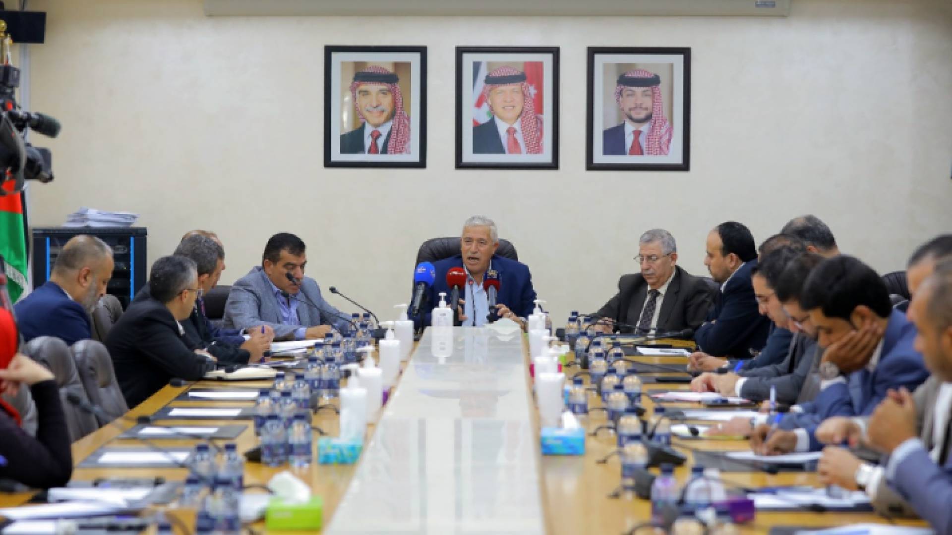 أثناء اجتماع إدارية النواب