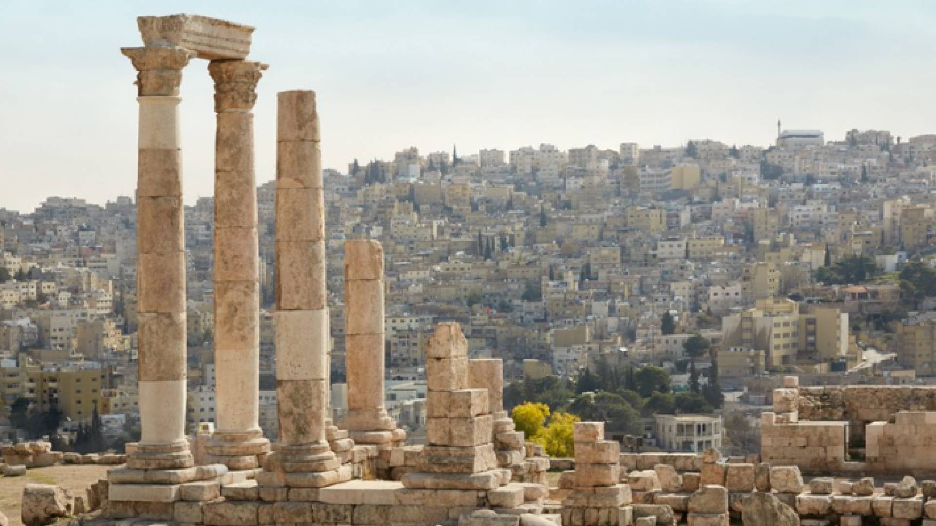 آثار جبل القلعة في العاصمة عمان