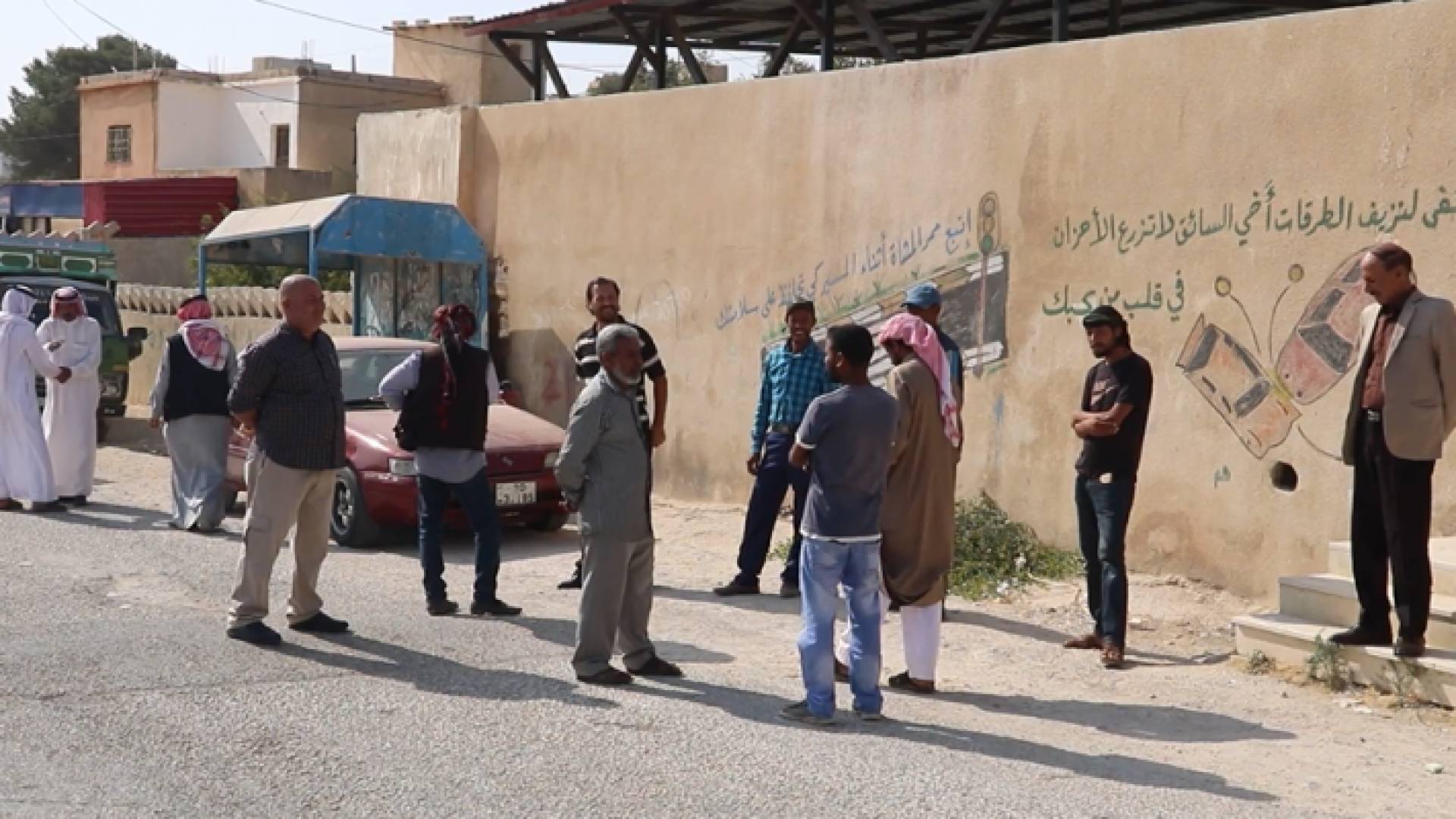 جانب من اعتصام الأهالي