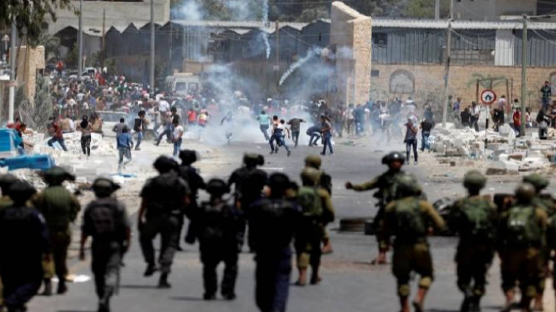 قوات الاحتلال أثناء مواجهات مع فلسطينيين