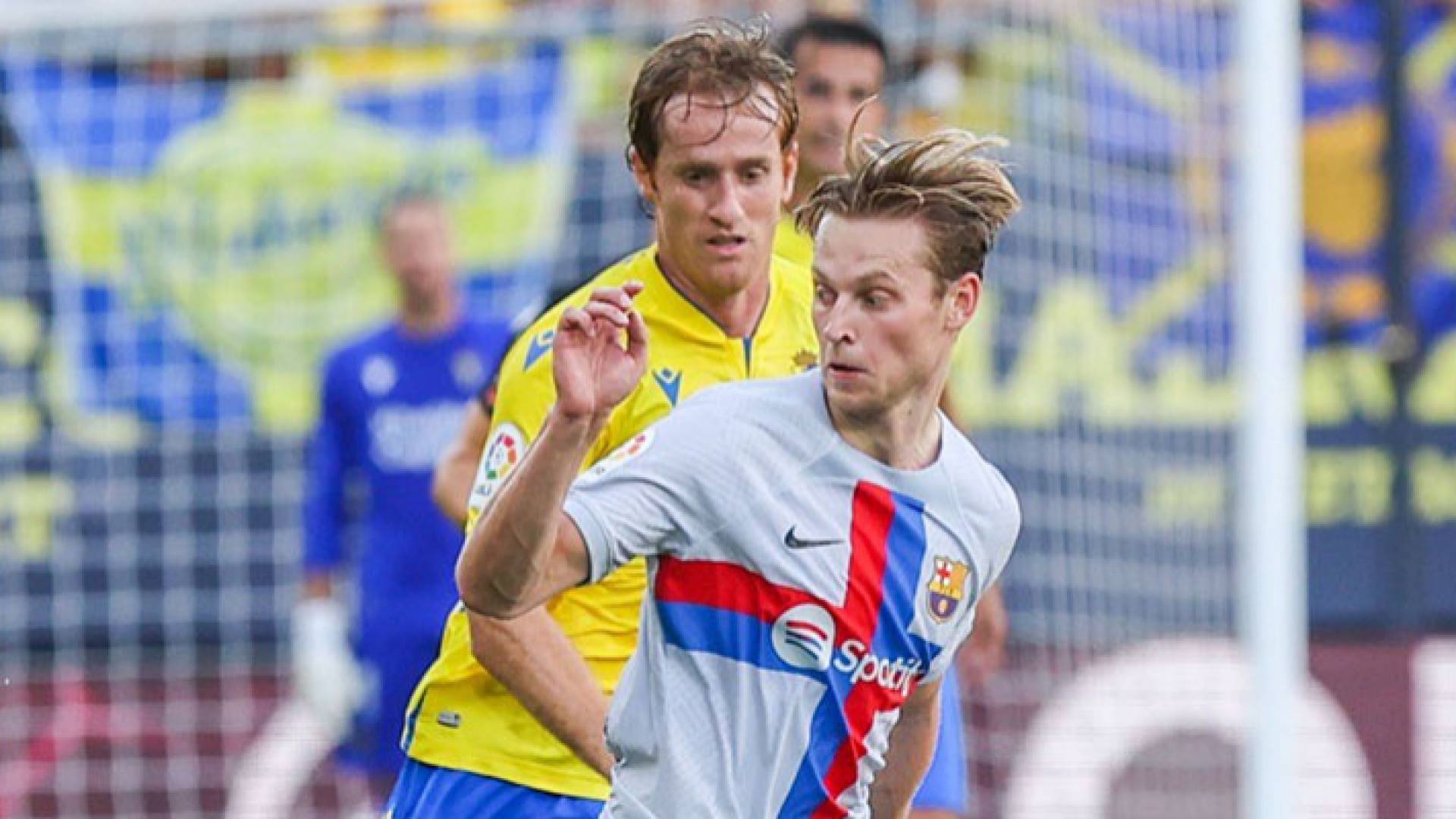 لقطة من مباراة برشلونة وقادش