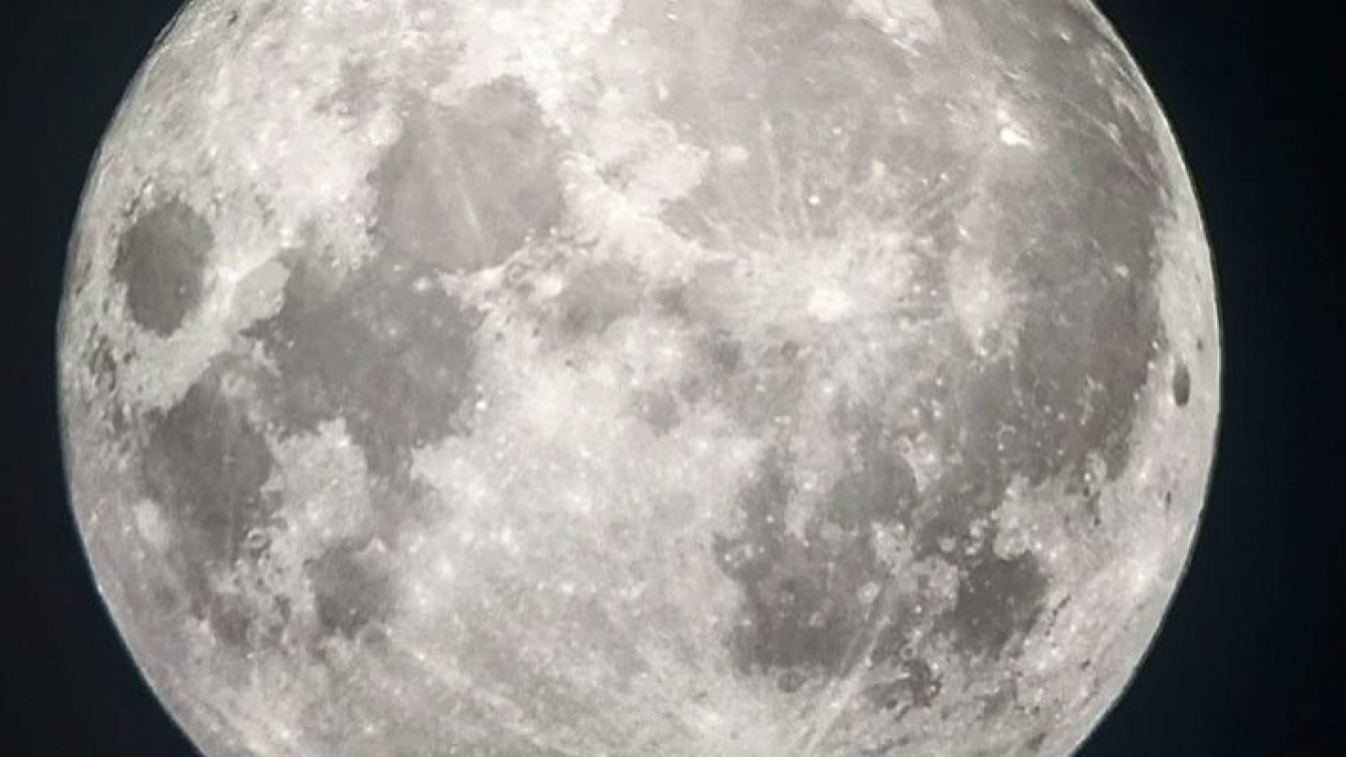 قمر الحصادين