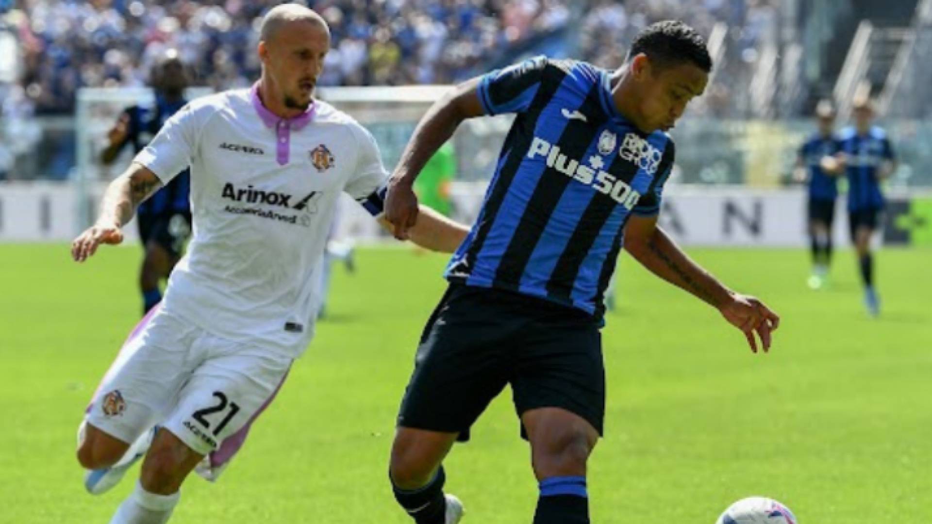 صورة من مباراة كريمونيزي وأتالانتا في الدوري الإيطالي