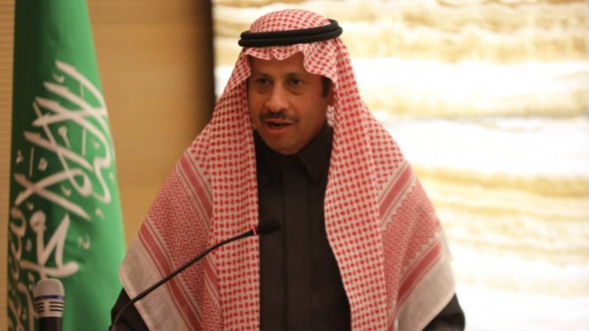 السفير السعودي في عمان نايف بن بندر السديري