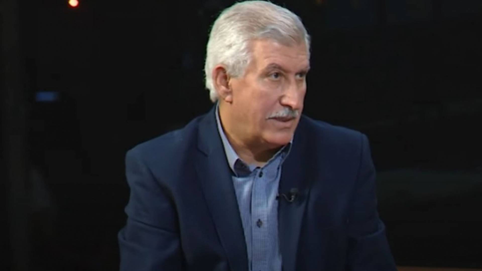 الكاتب السياسي عدنان الروسان