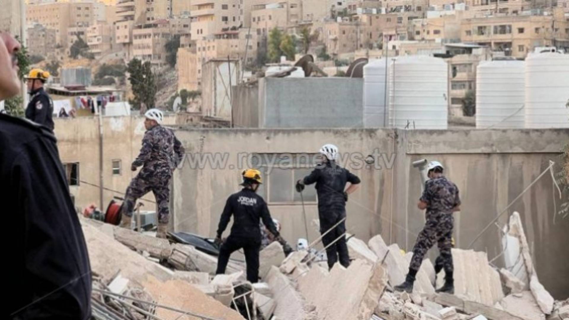 صورة من موقع انهيار عمارة اللويبدة