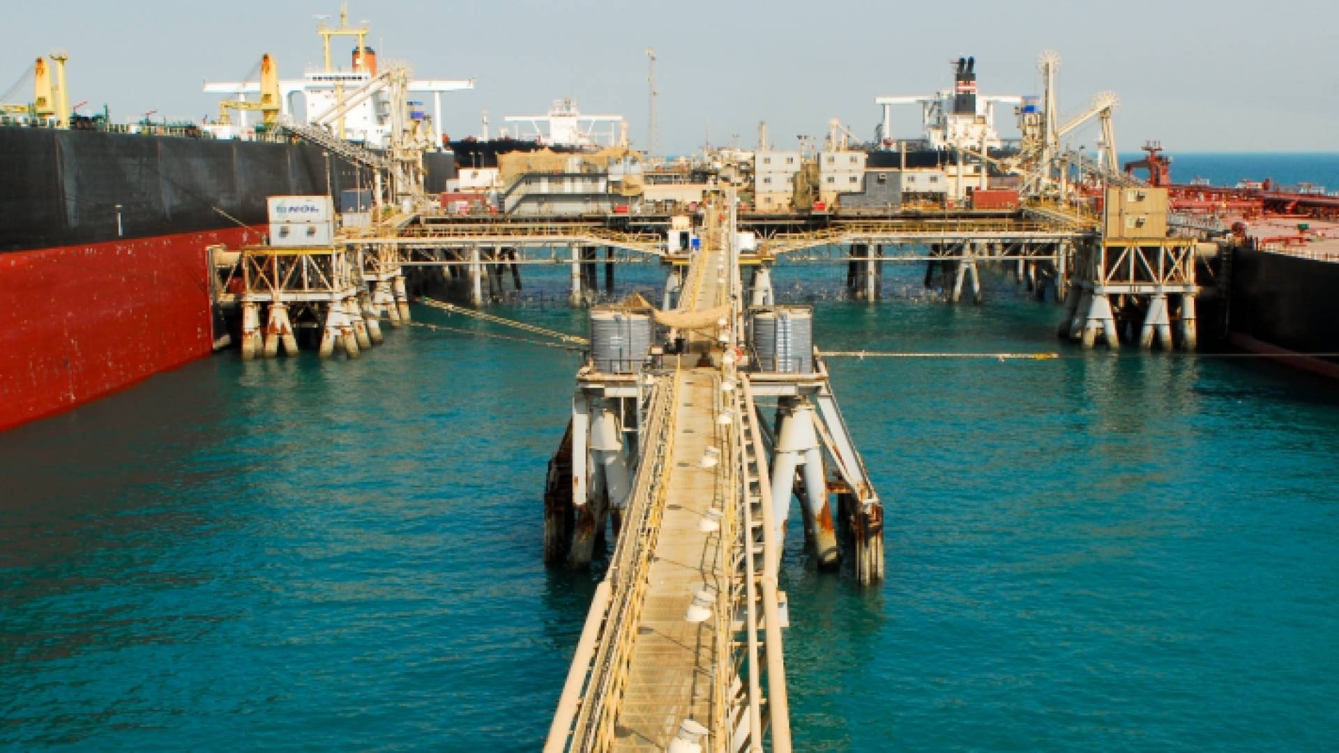 ميناء البصرة