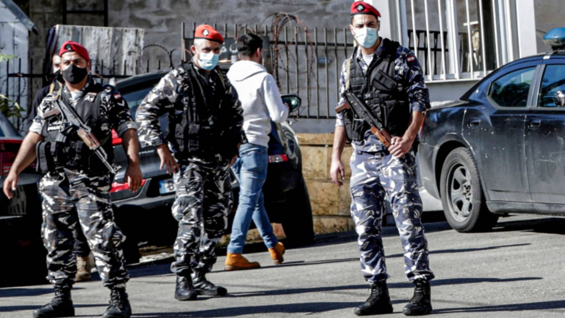 عناصر من الأمن اللبناني