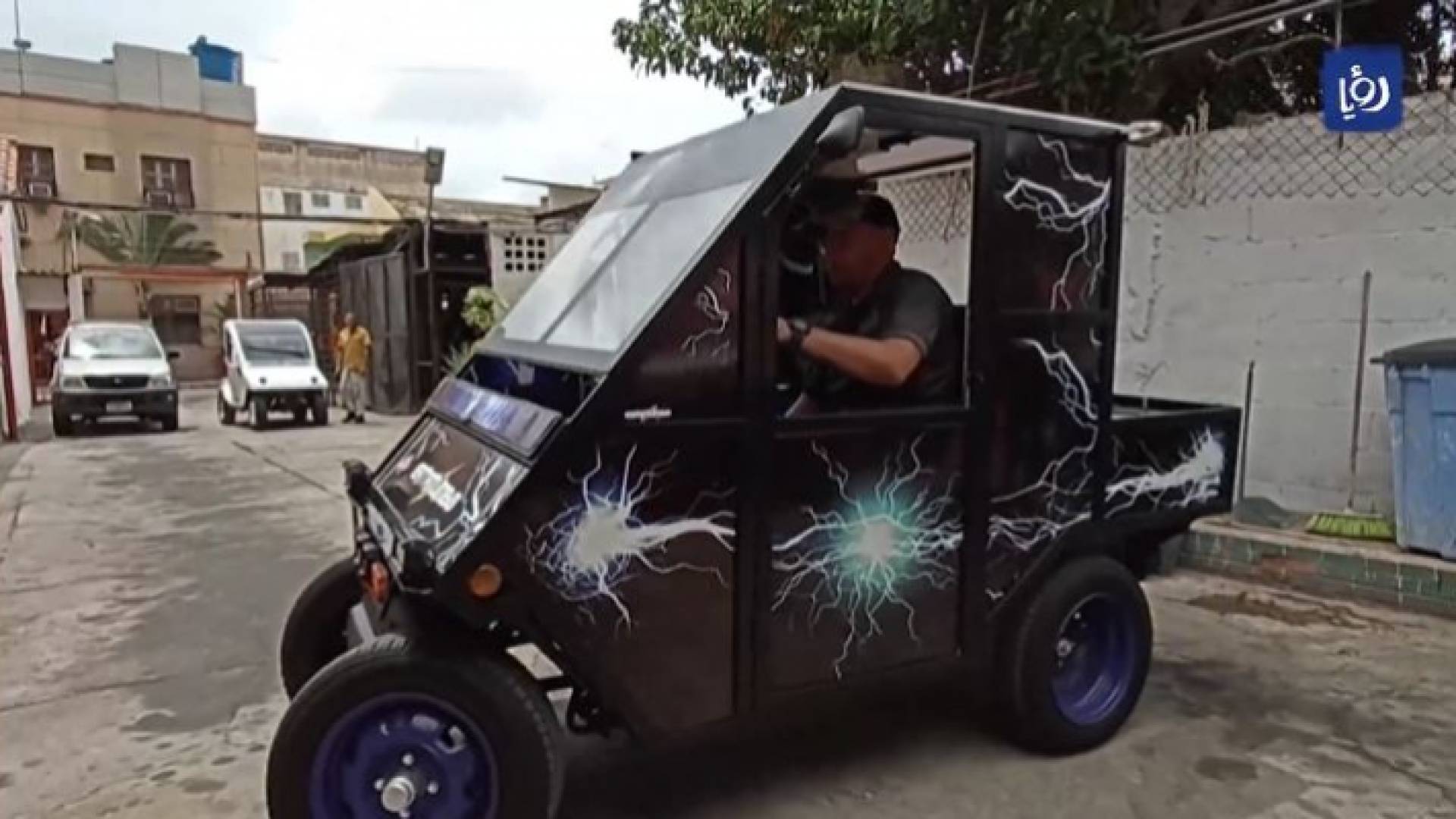 السيارة التي تعمل بالطاقة الشمسية