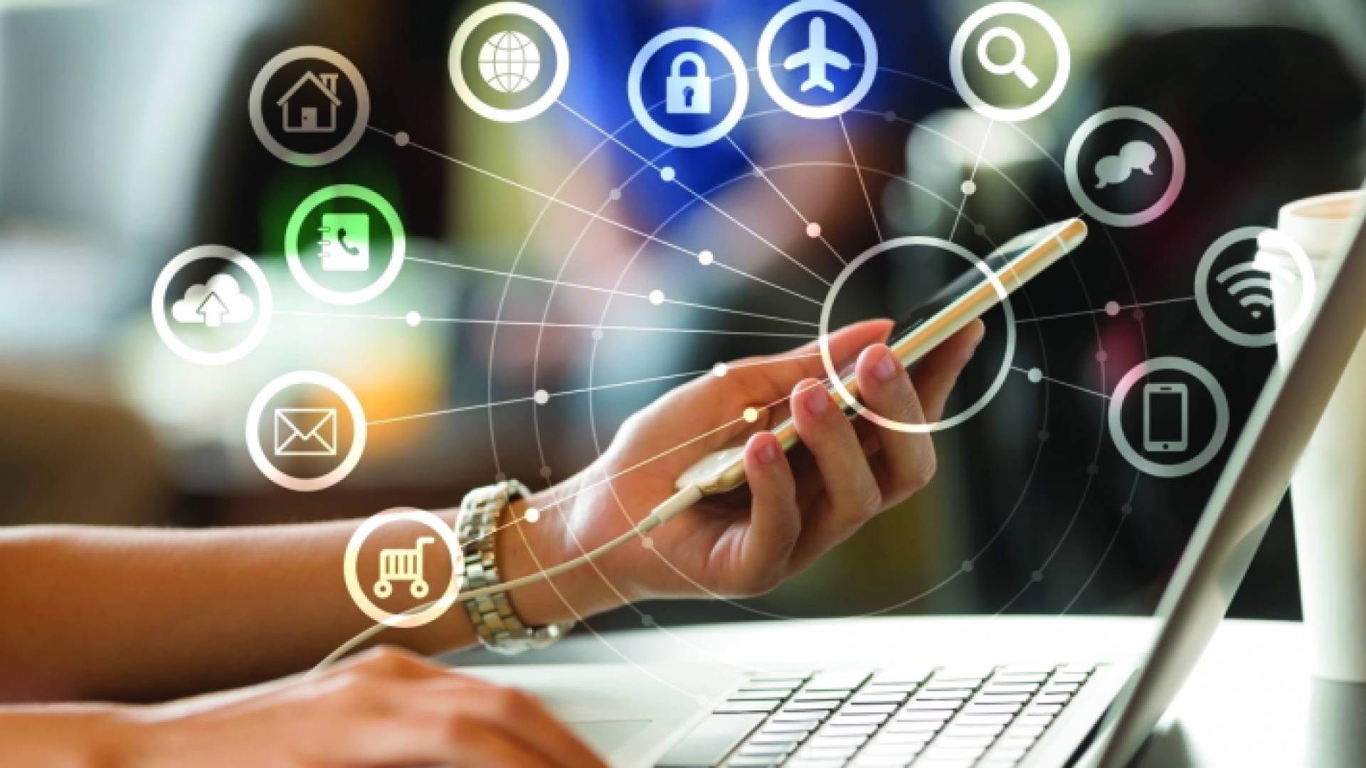 صورة توضيحية لاستخدام الانترنت