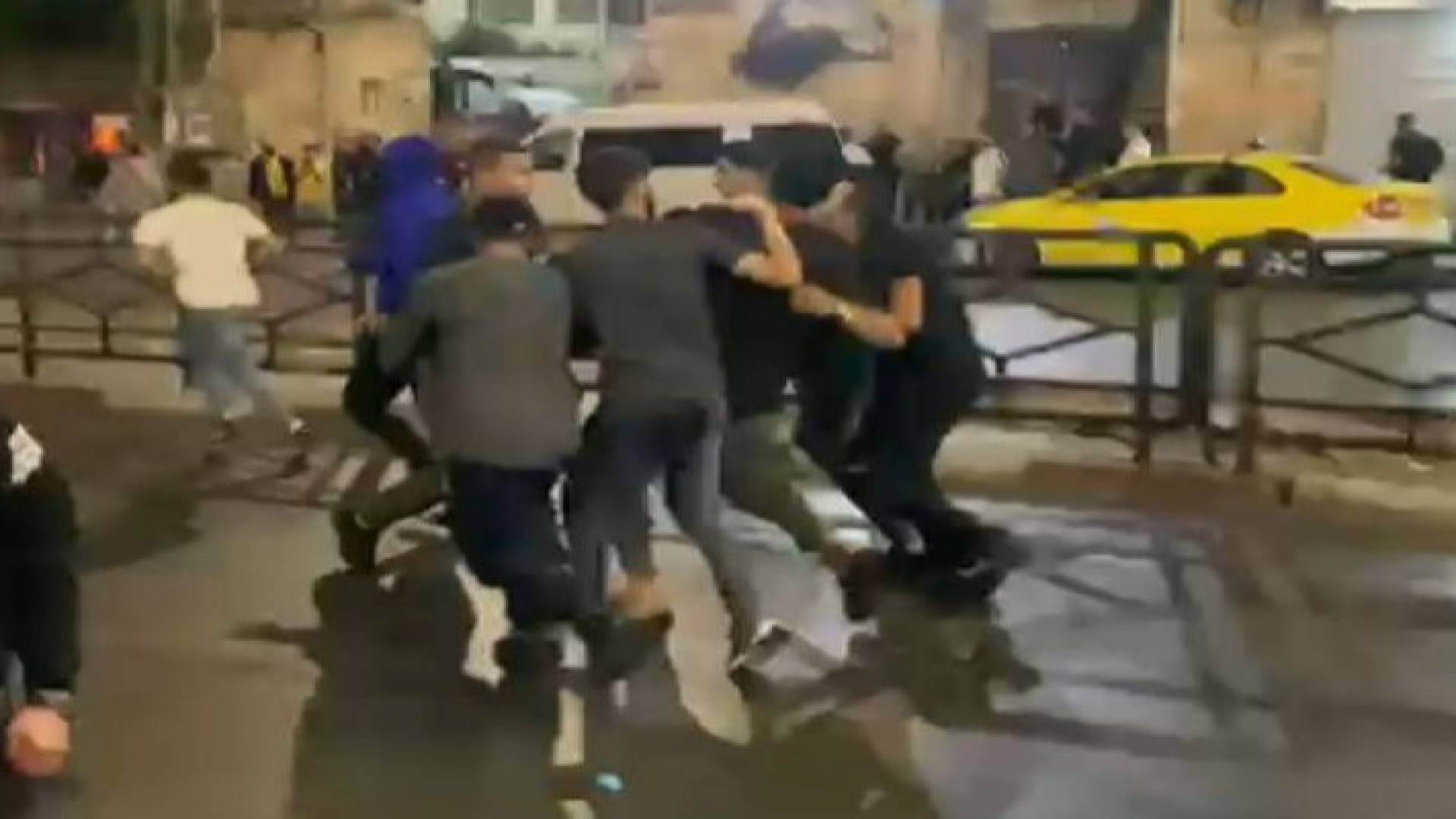 لحظة اعتقال مصعب اشتية