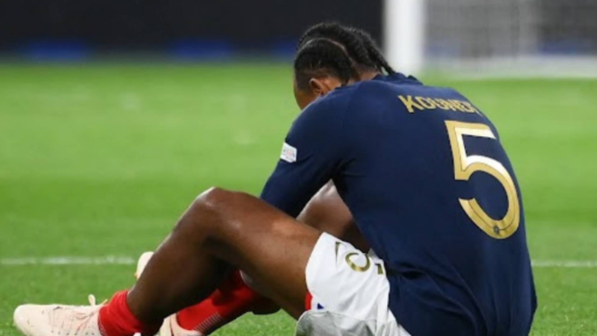 الفرنسي جوليس كوندي، مدافع برشلونة