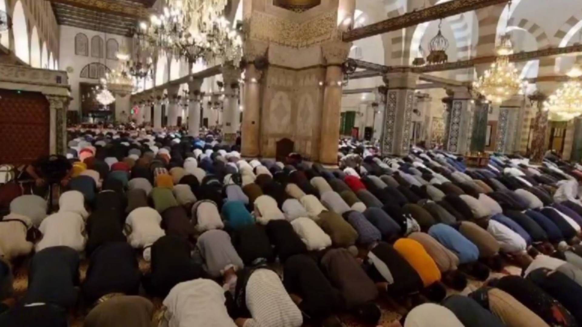 الفلسطينيون يلبون نداء "الفجر العظيم"