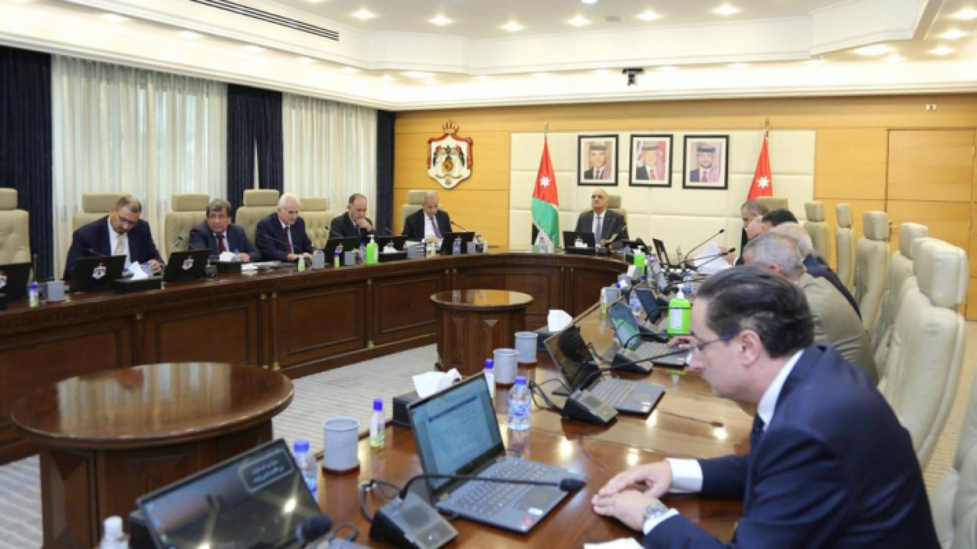 جانب من جلسة مجلس الوزراء