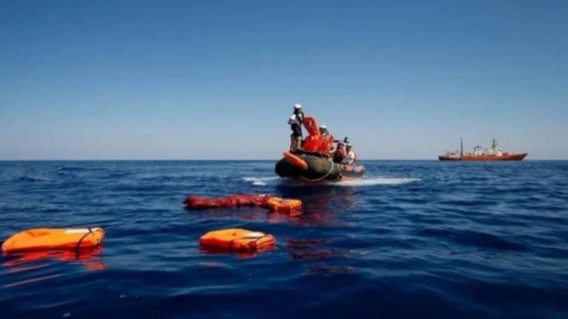 كوادر إنقاذ