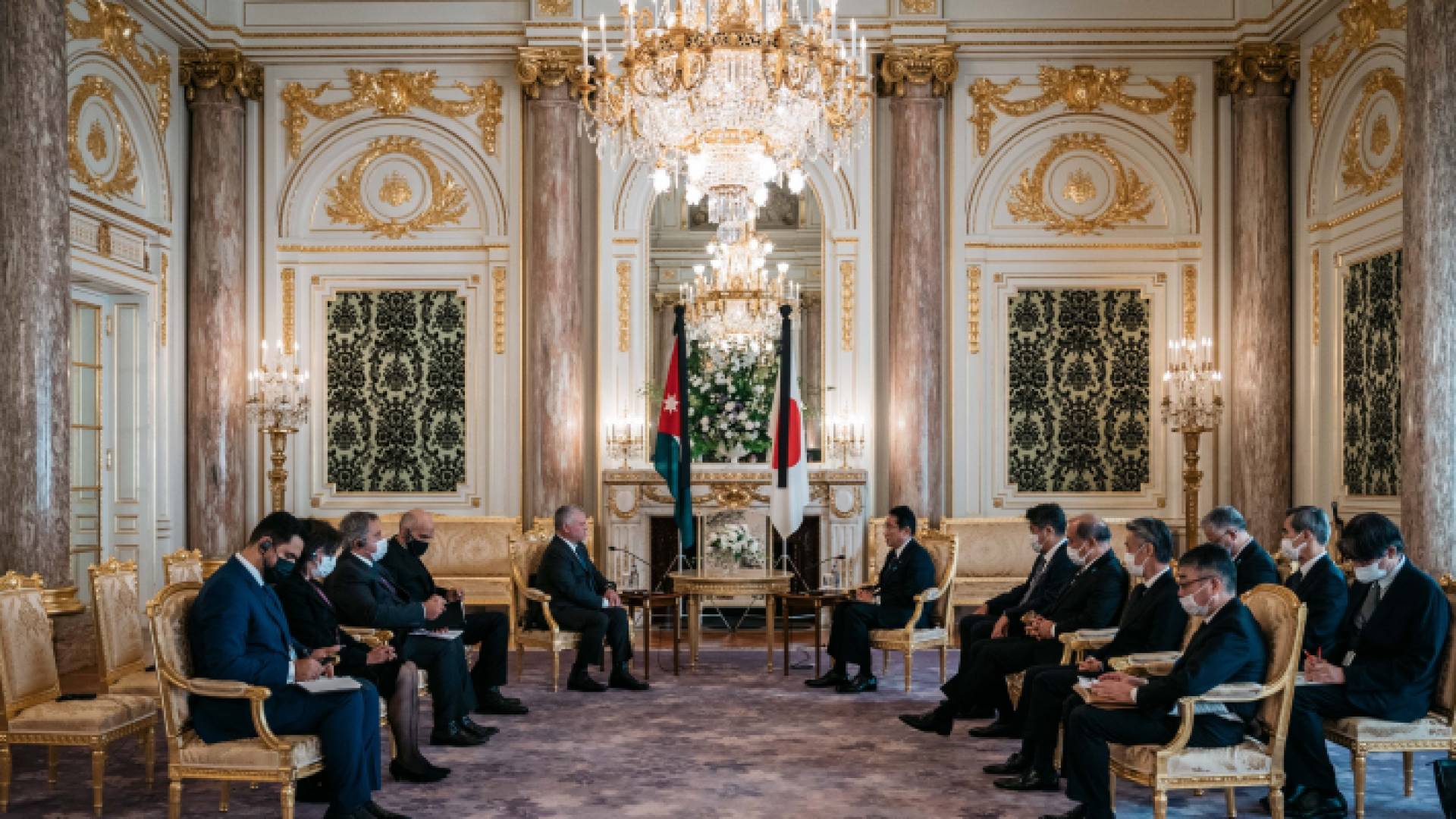 جلالة الملك عبدالله الثاني أثناء الاجتماع