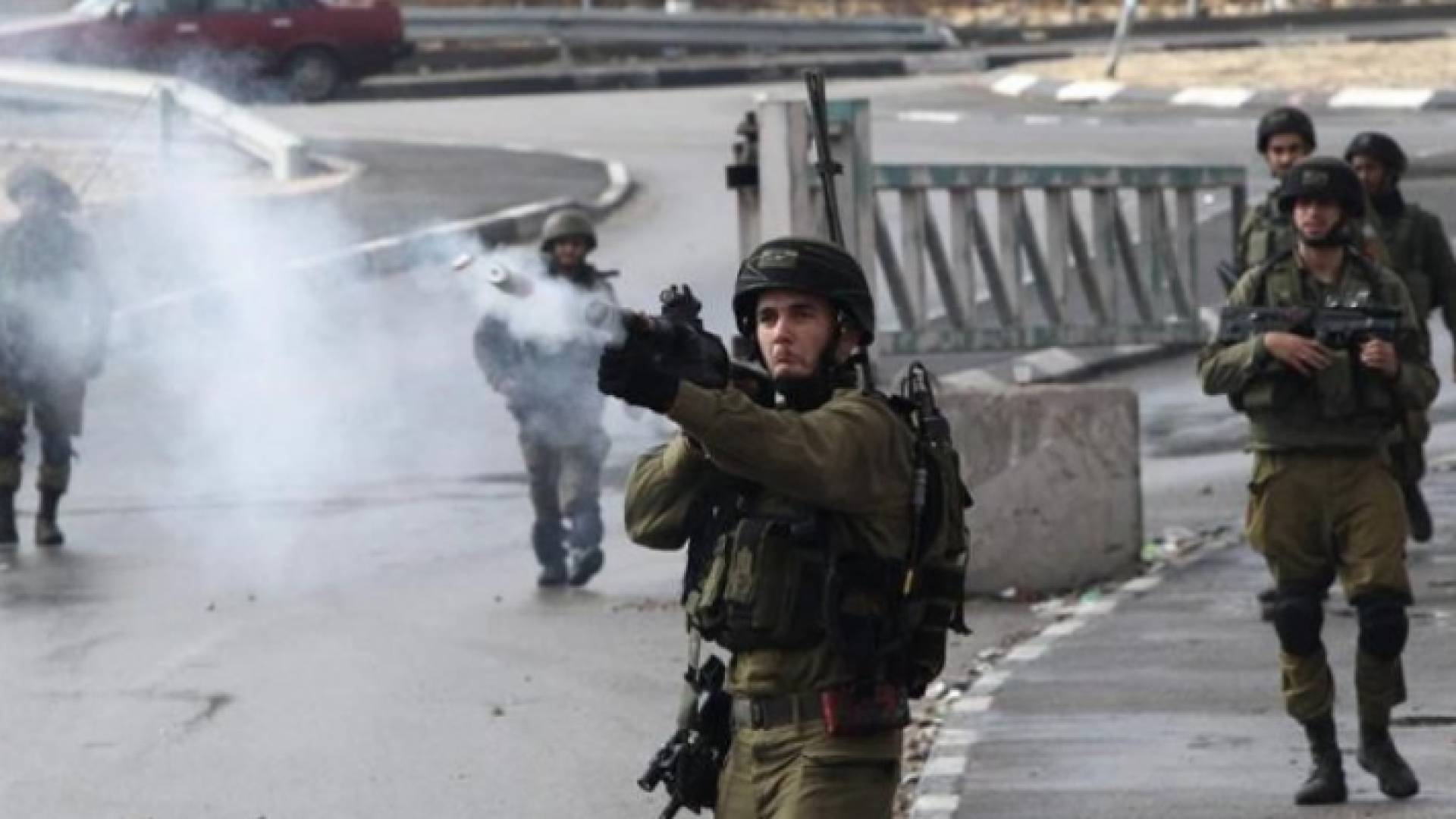 صورة أرشيفية لجنود الاحتلال أثناء مواجهات مع فلسطينيين