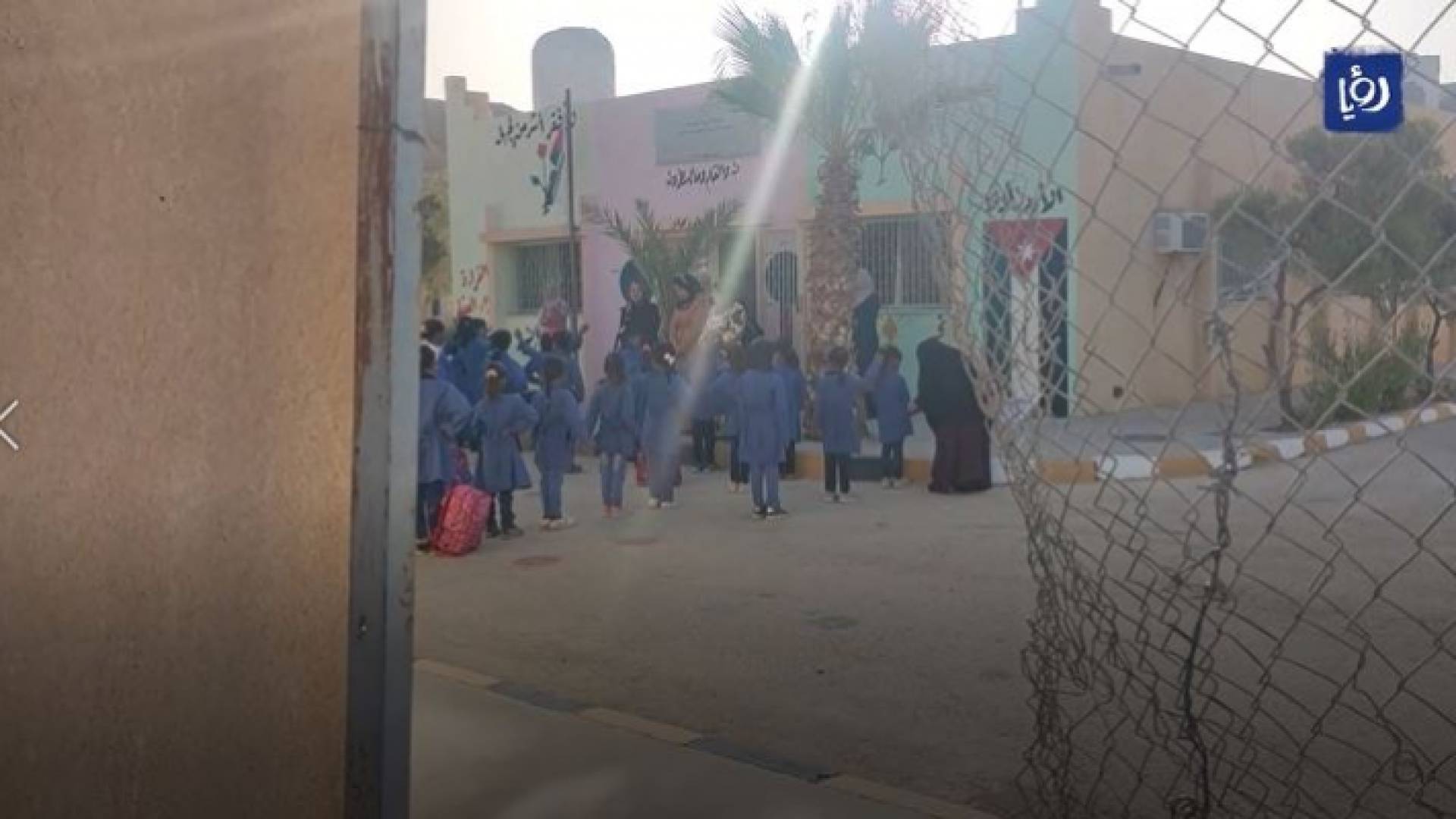 طلبة مدرسة الموجب