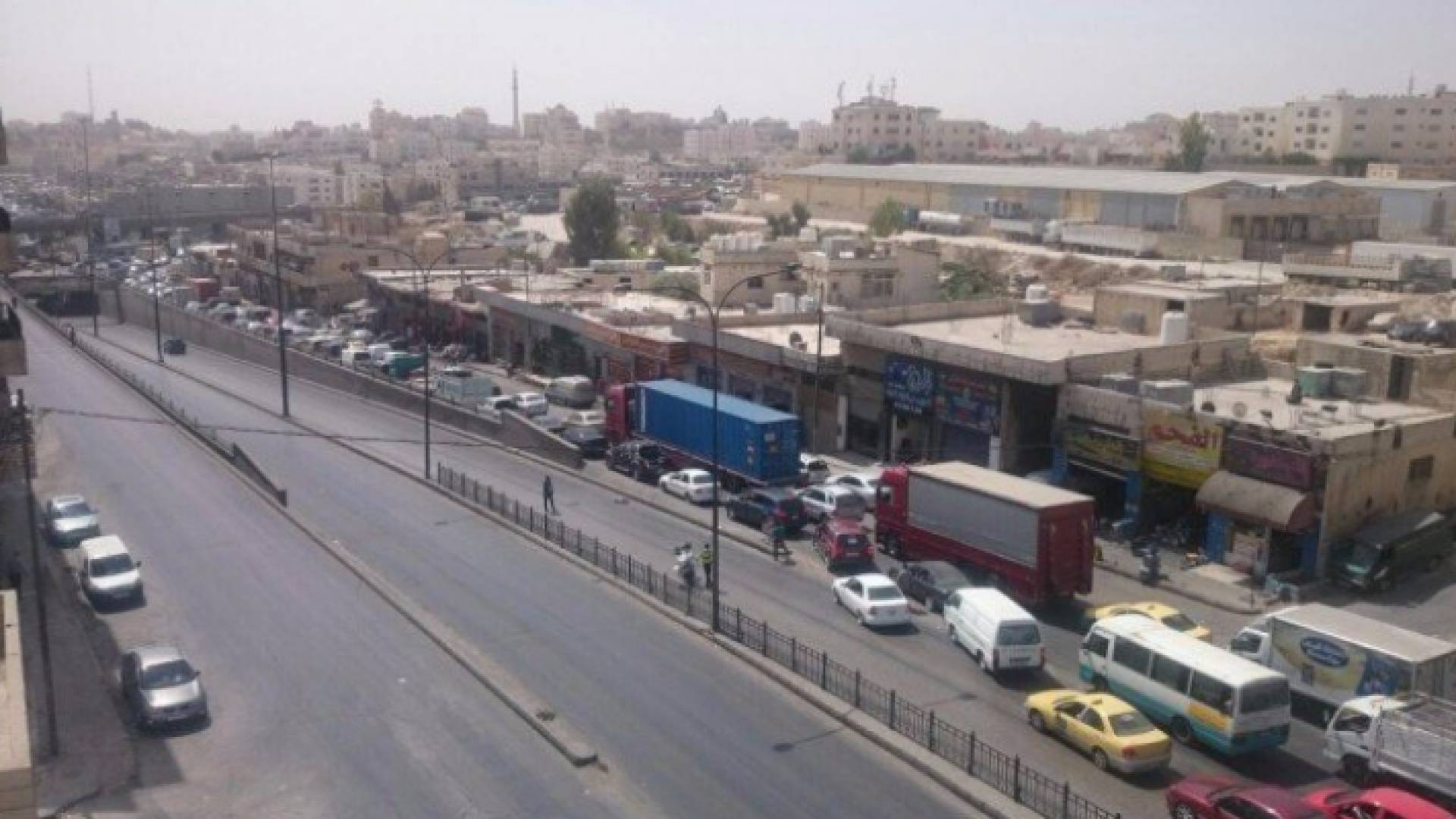 أزمة خانقة عند دوار الجمرك- أرشيفية