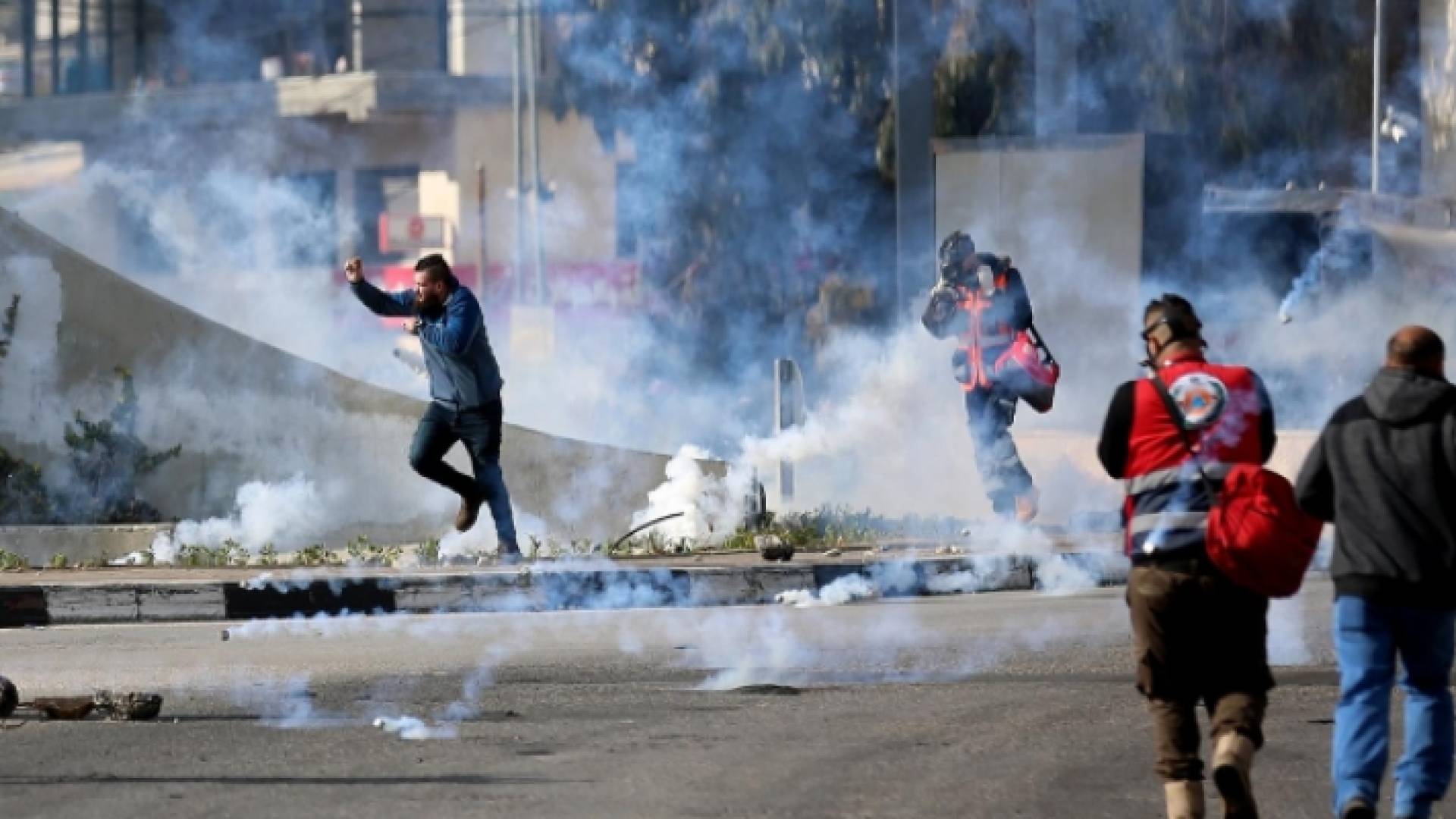 صورة أرشيفية لمواجهات بين الفلسطينيين وقوات الاحتلال