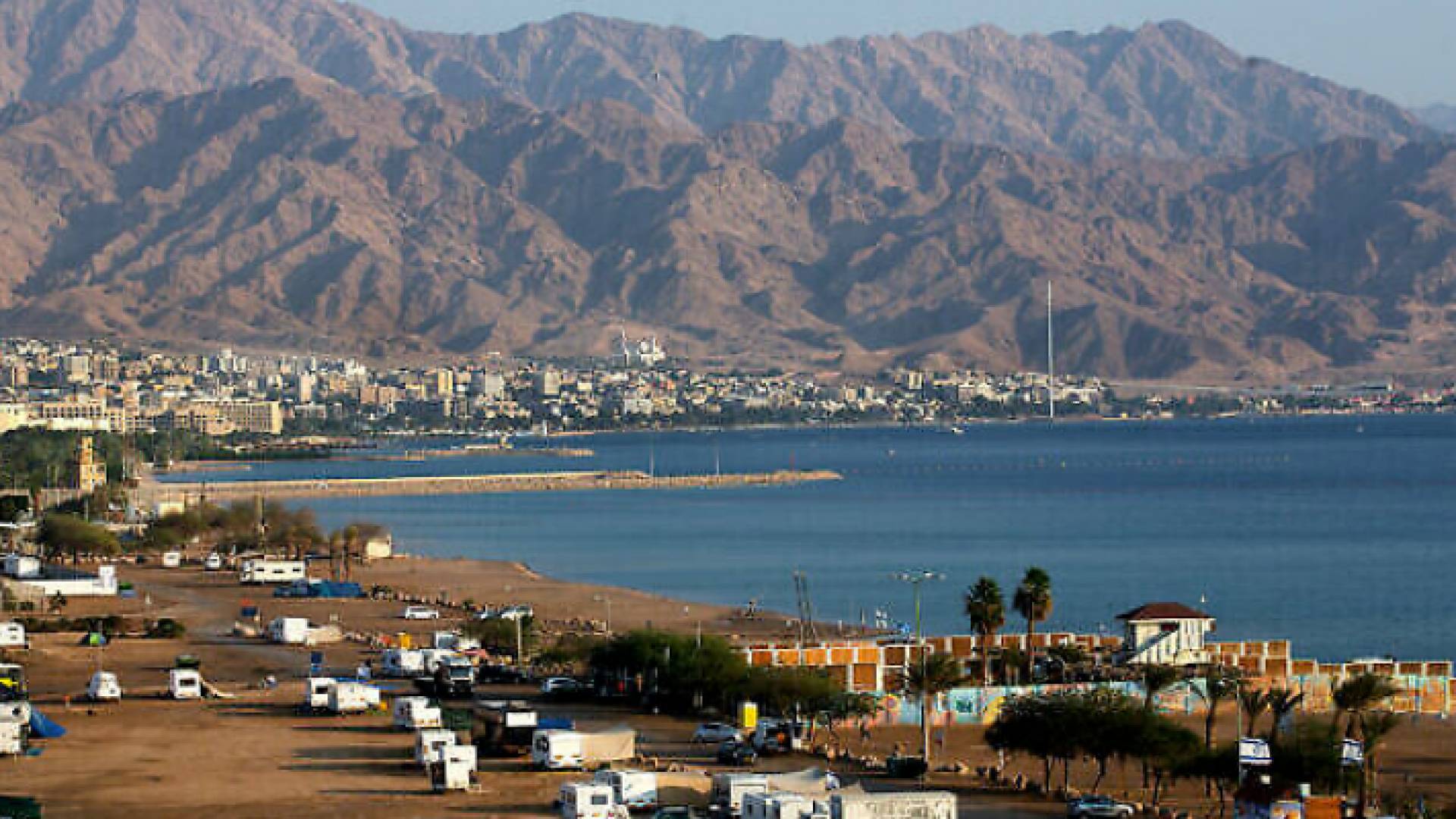 أحد شواطئ العقبة