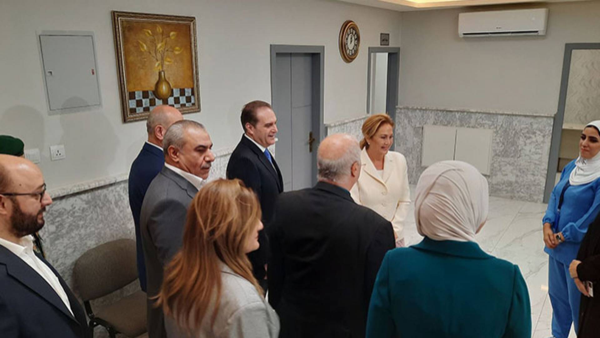 جانب من افتتاح وزير الصحة د.فراس الهواري مركز التصلب اللويحي ومركز السكري والغدد الصم بمستشفى البشير