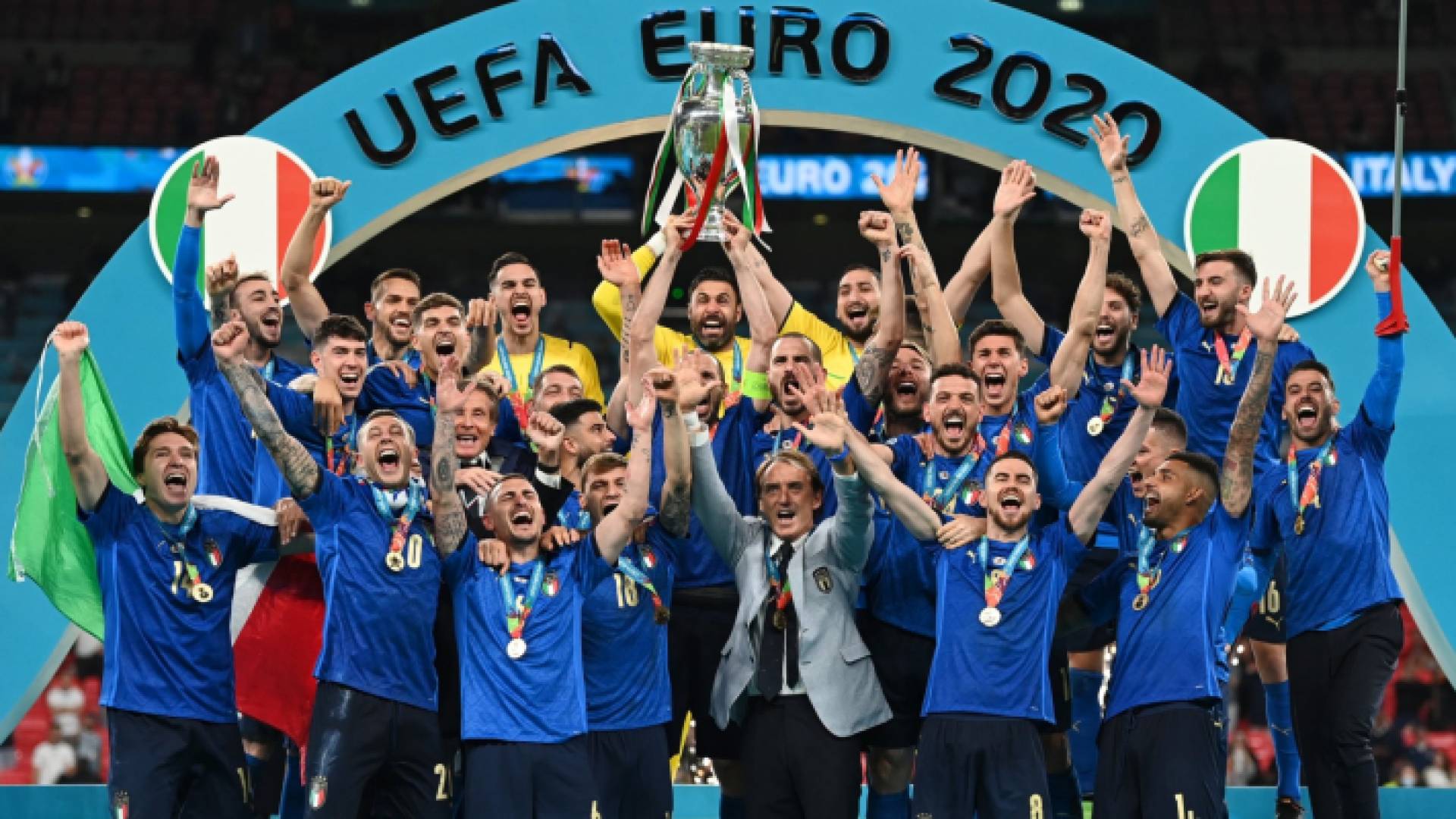 تتويج المنتخب الإيطالي بلقب النسخة الأخيرة