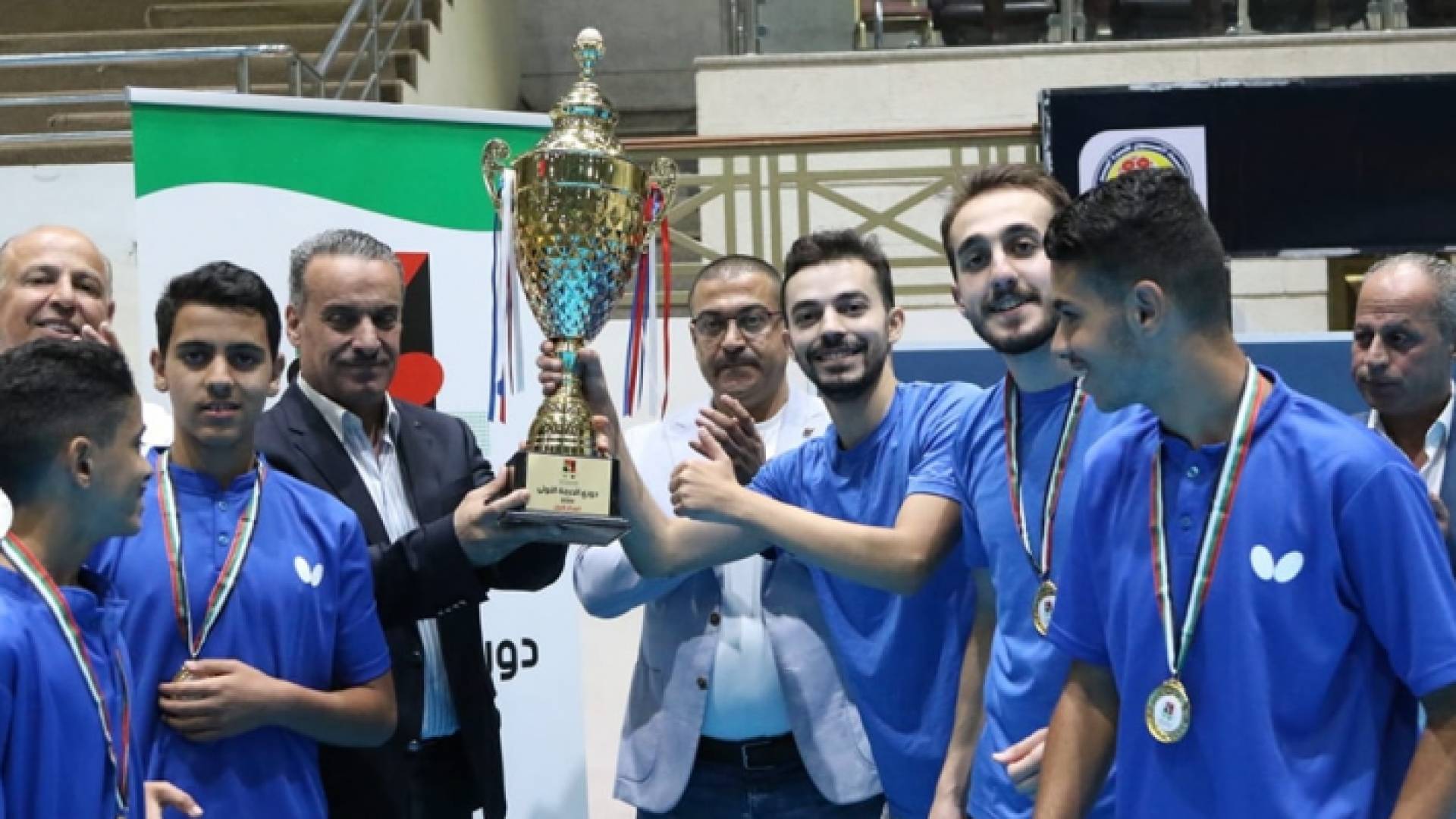 من تتويج فريق مدينة الحسين للشباب بلقب البطولة