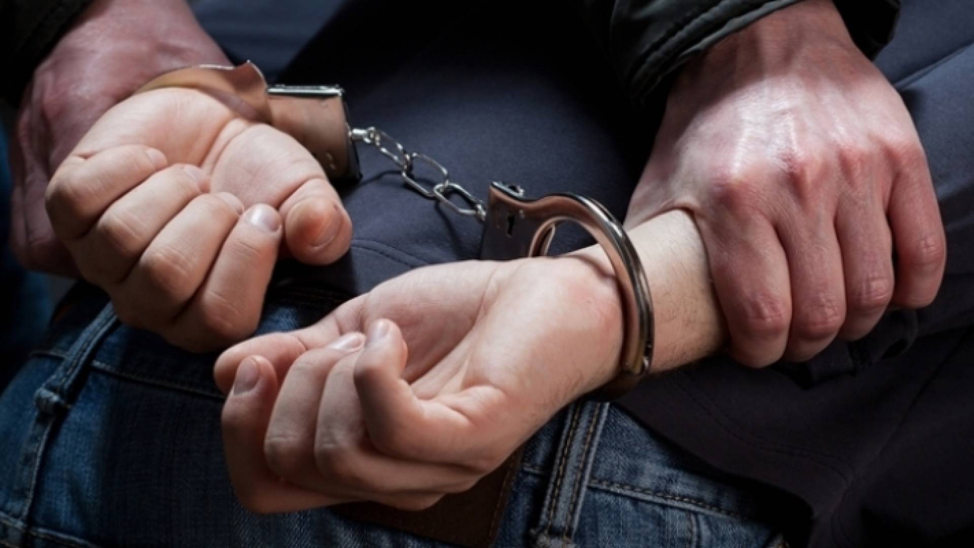 القبض على أحد الأشخاص