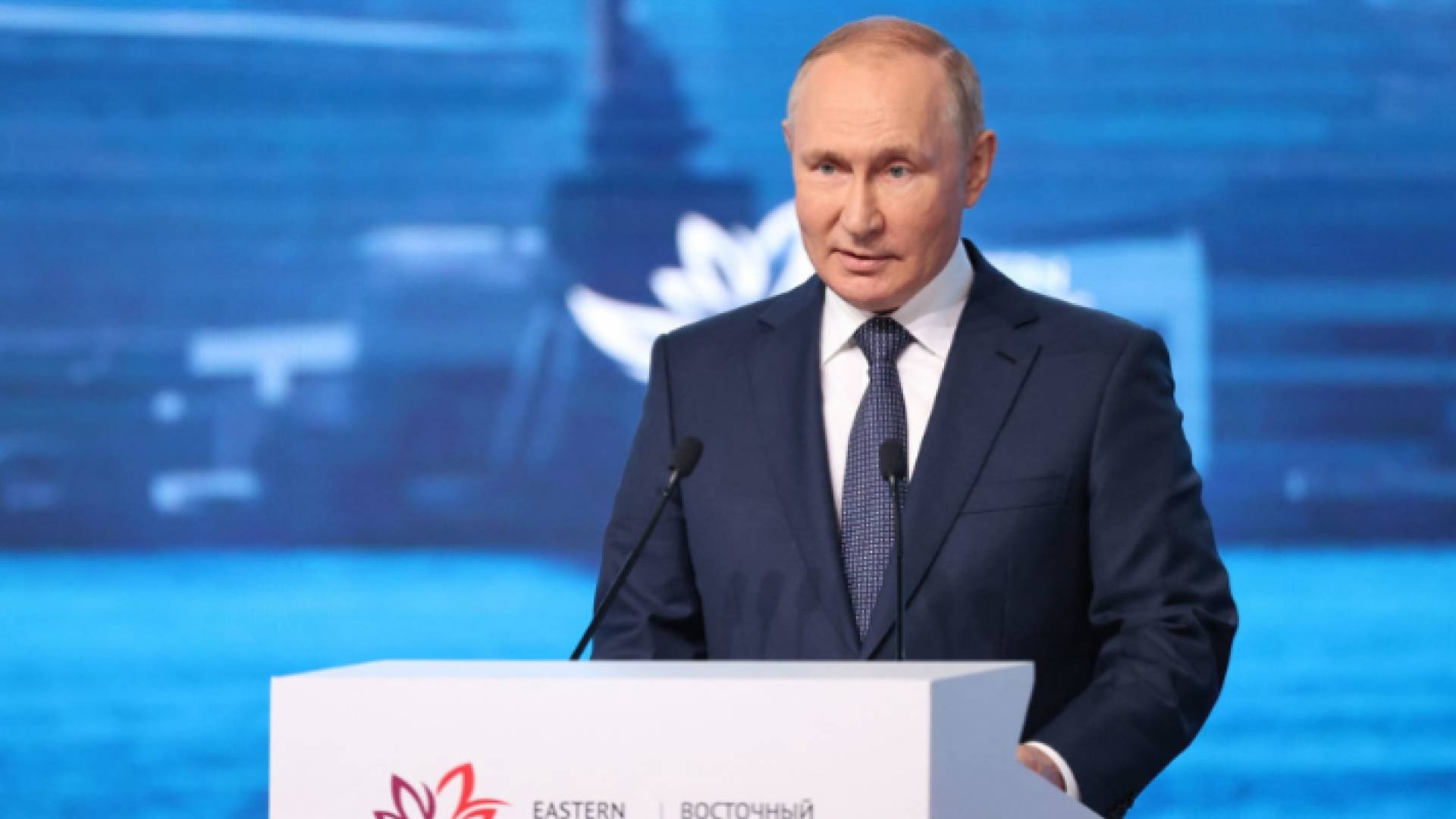 الرئيس الروسي فلاديمير بوتين في كلمته بمنتدى أسبوع الطاقة