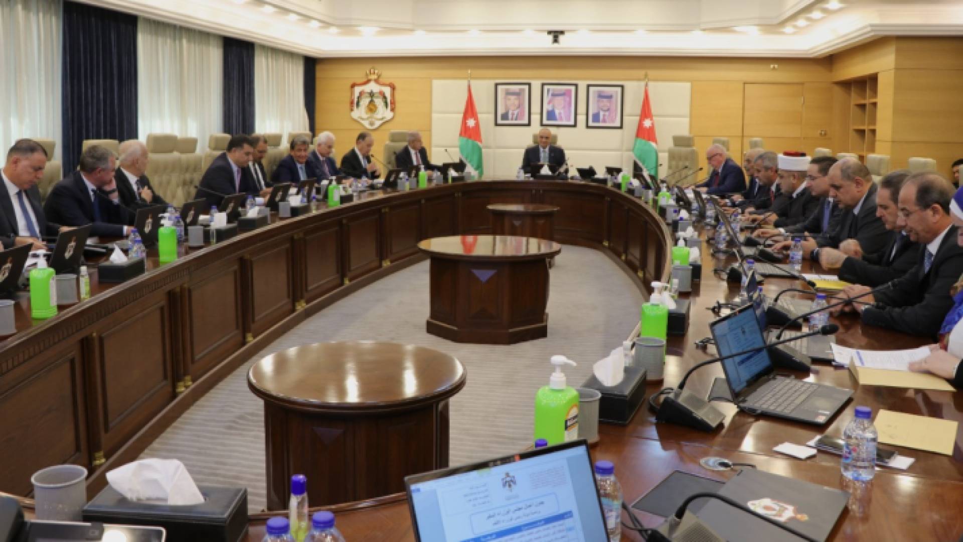 جانب من اجتماع مجلس الوزراء