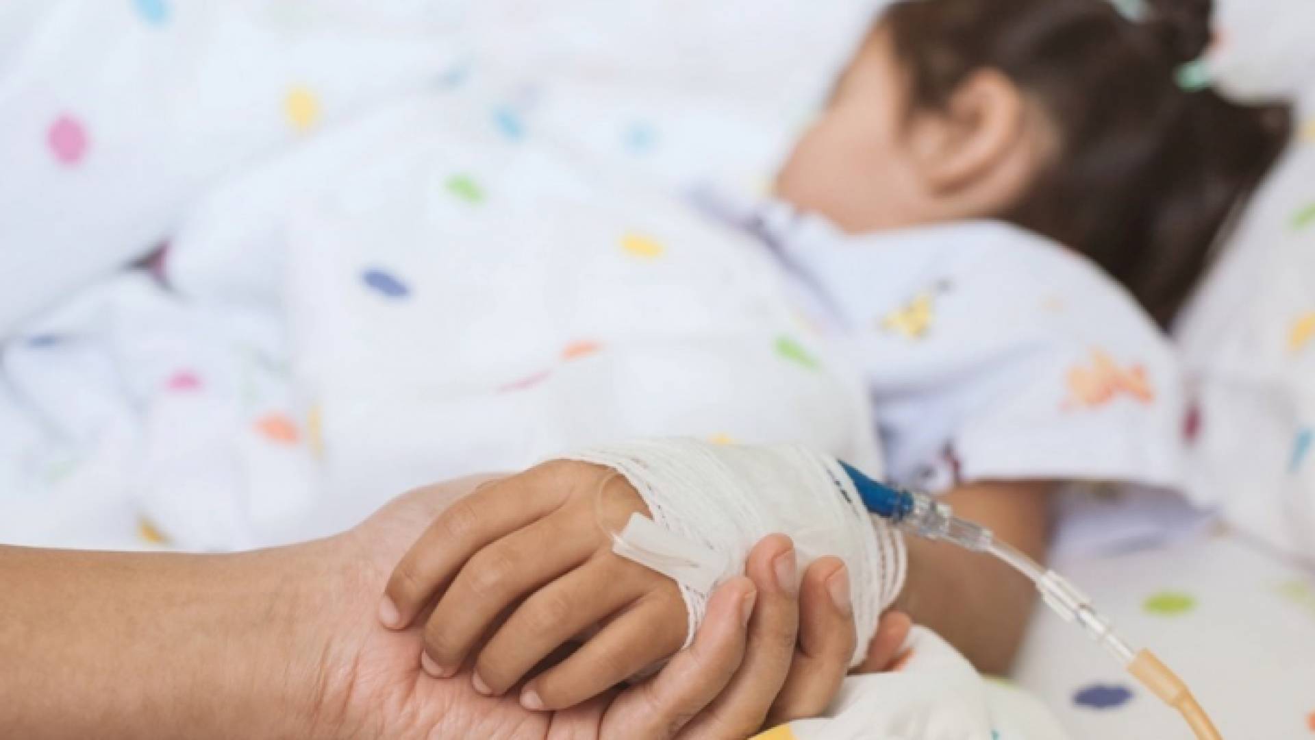 طفلة مريضة - تعبيرية