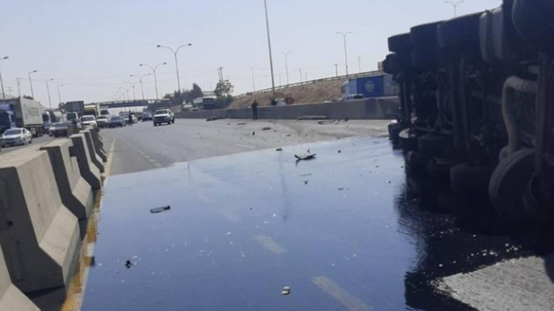 حادث تدهور صهريج الديزل على طريق المطار