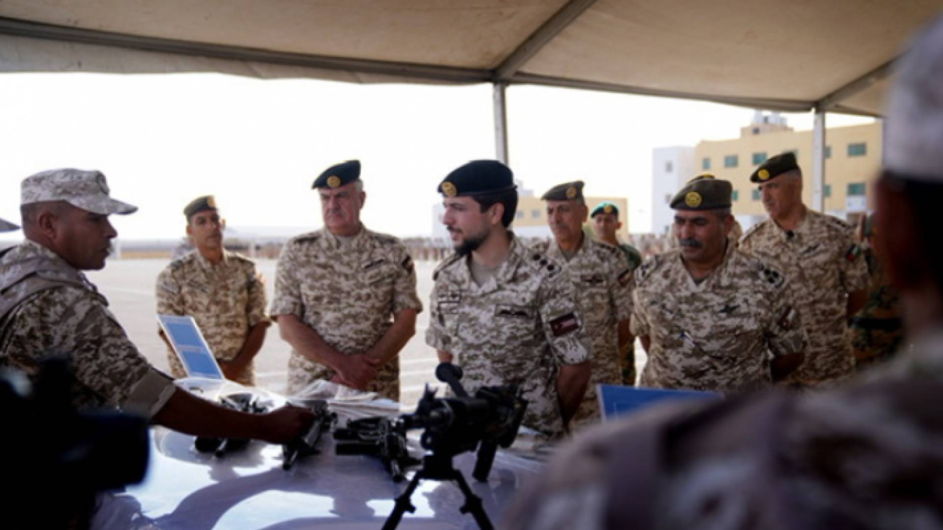 سمو الأمير الحسين بن عبد الله الثاني ولي العهد يزور قيادة المنطقة العسكرية الجنوبية