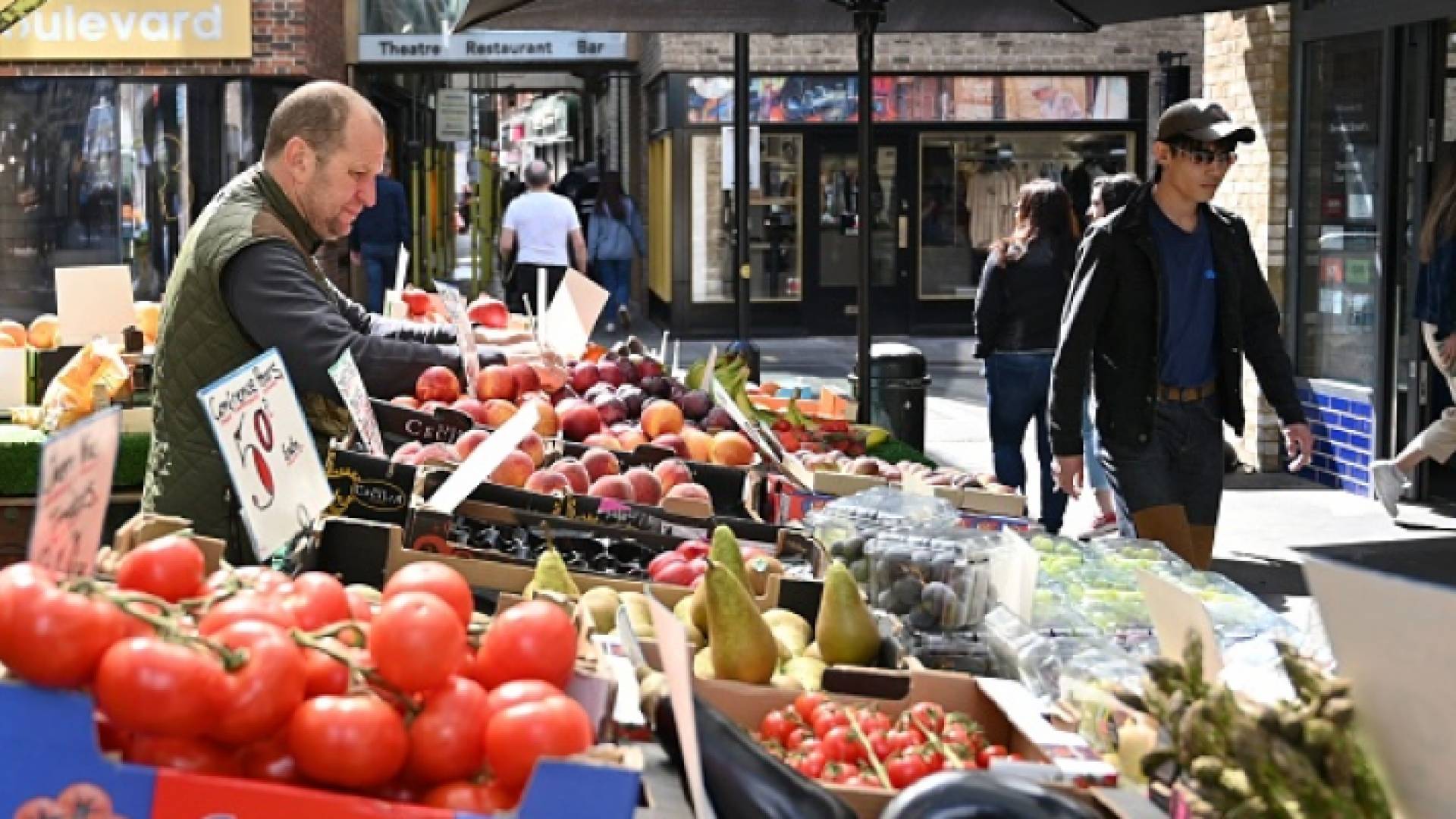 بائع خضار في بريطانيا