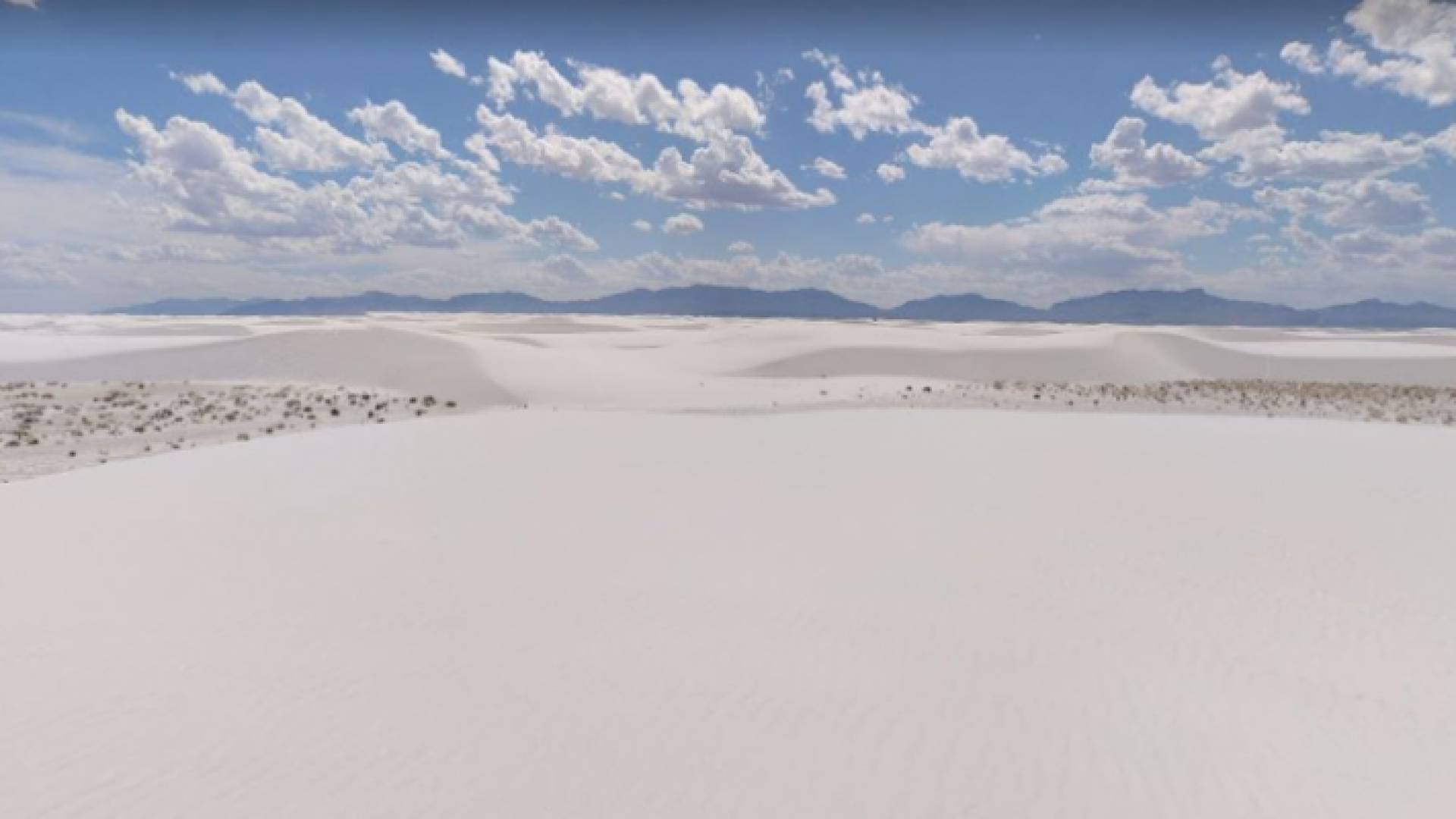 جبل من الرمال البيضاء في الولايات المتحدة